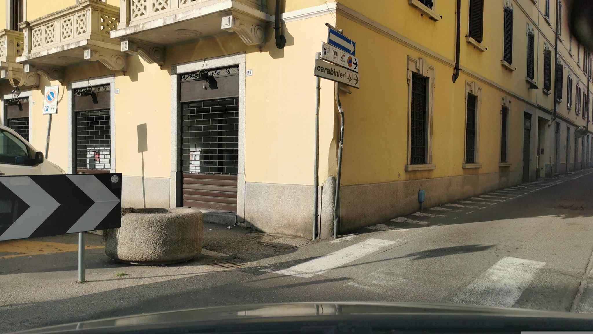Street view of Magenta