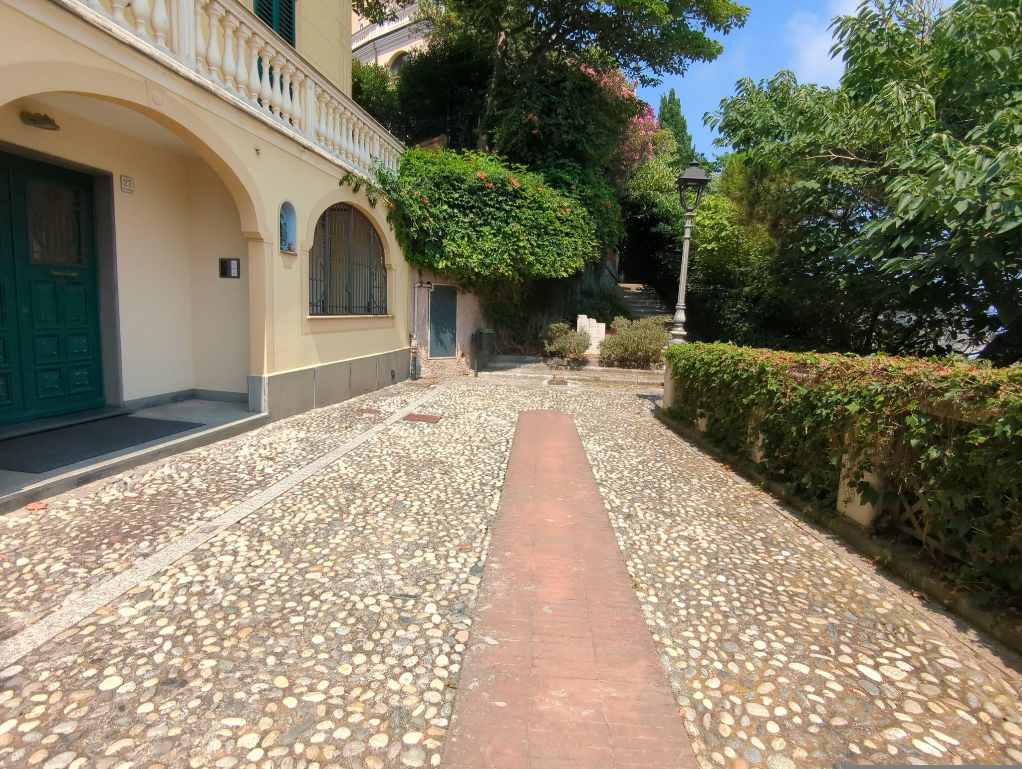 Street view of Celle Ligure