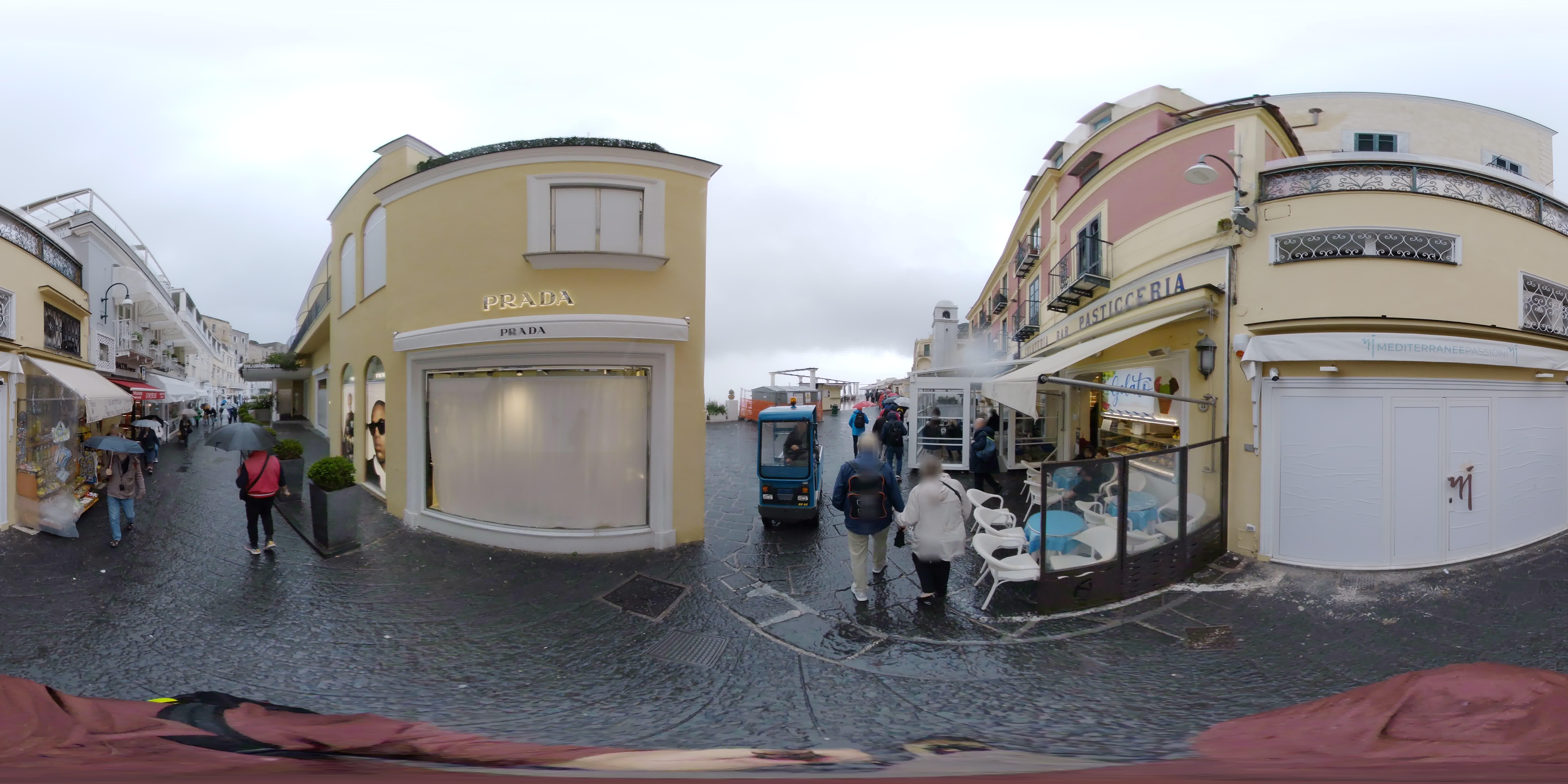 Street view of Capri