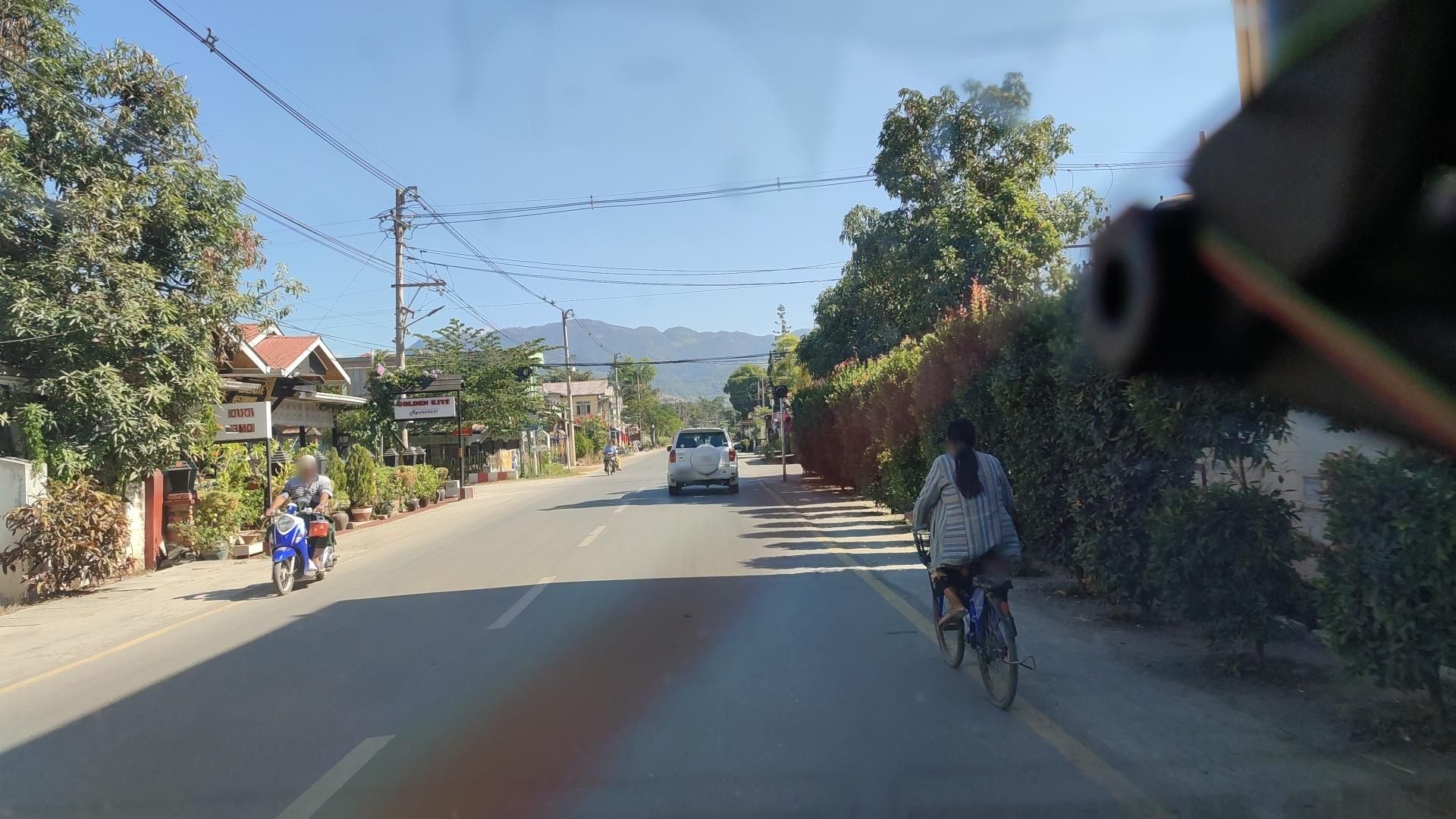 Street view of Nyaungshwe