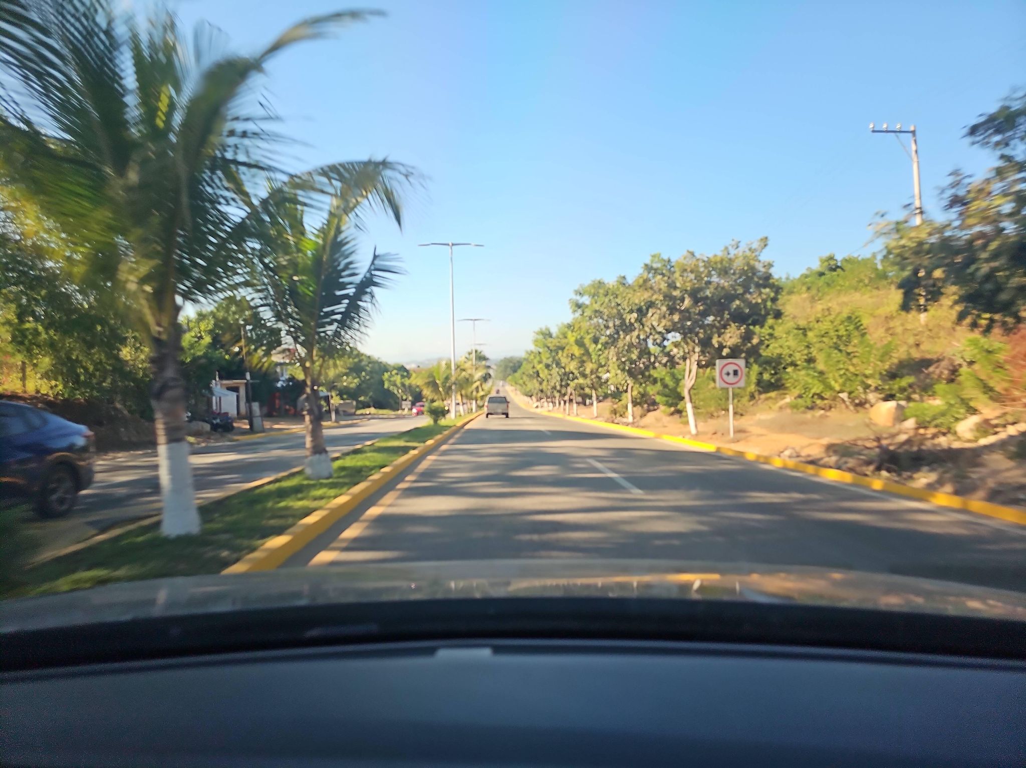 Street view of Brisas de Zicatela