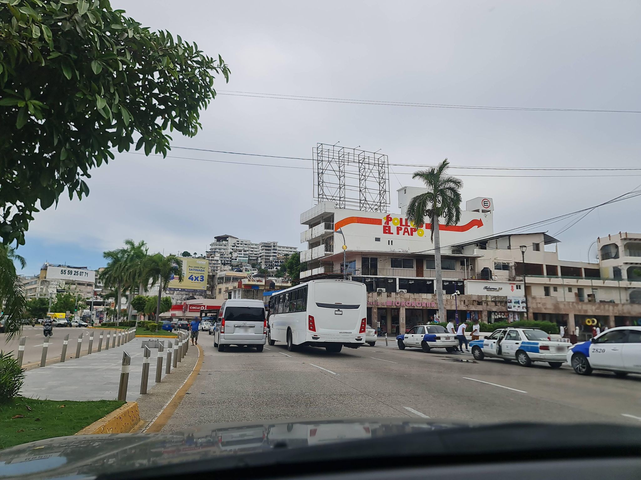 Street view of Acapulco de Juárez