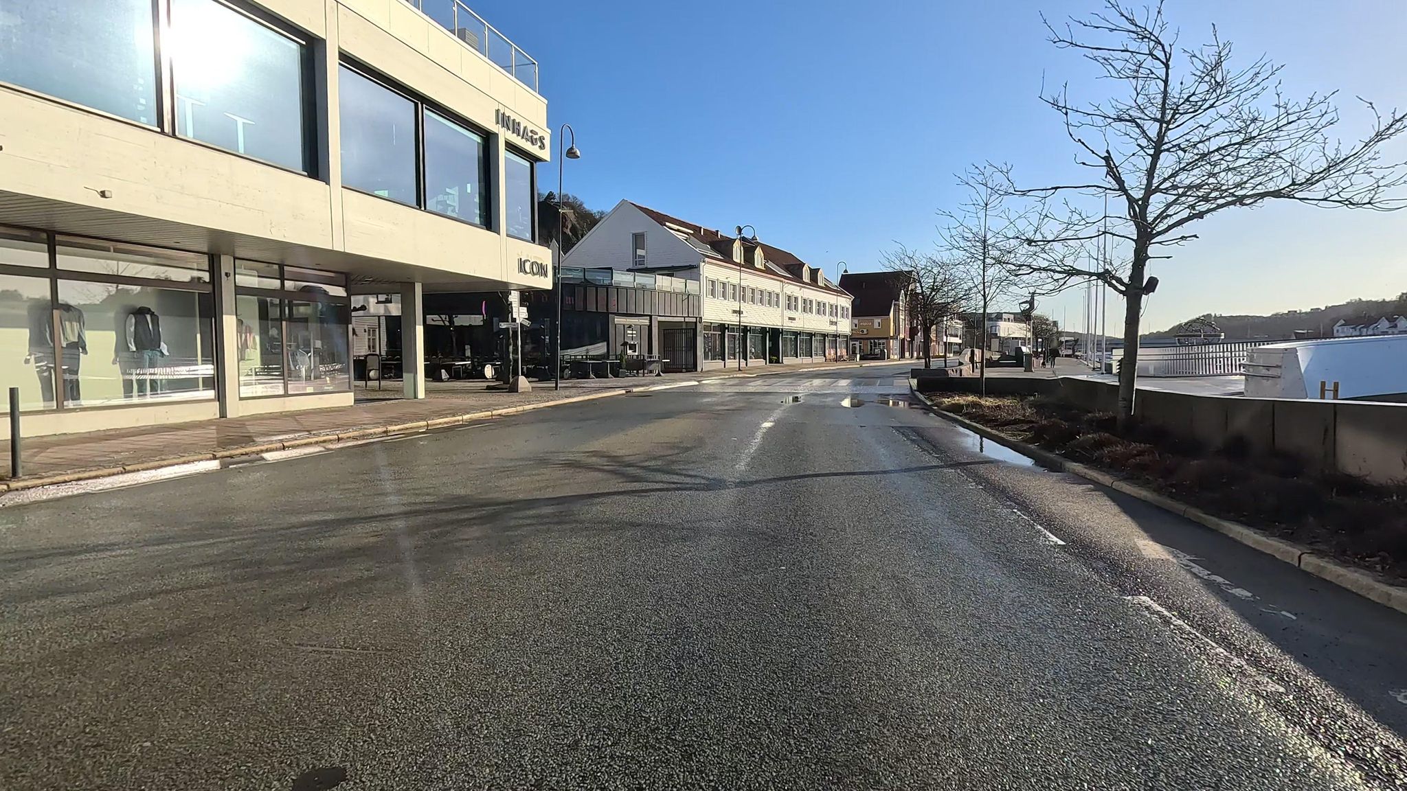 Street view of Mandal