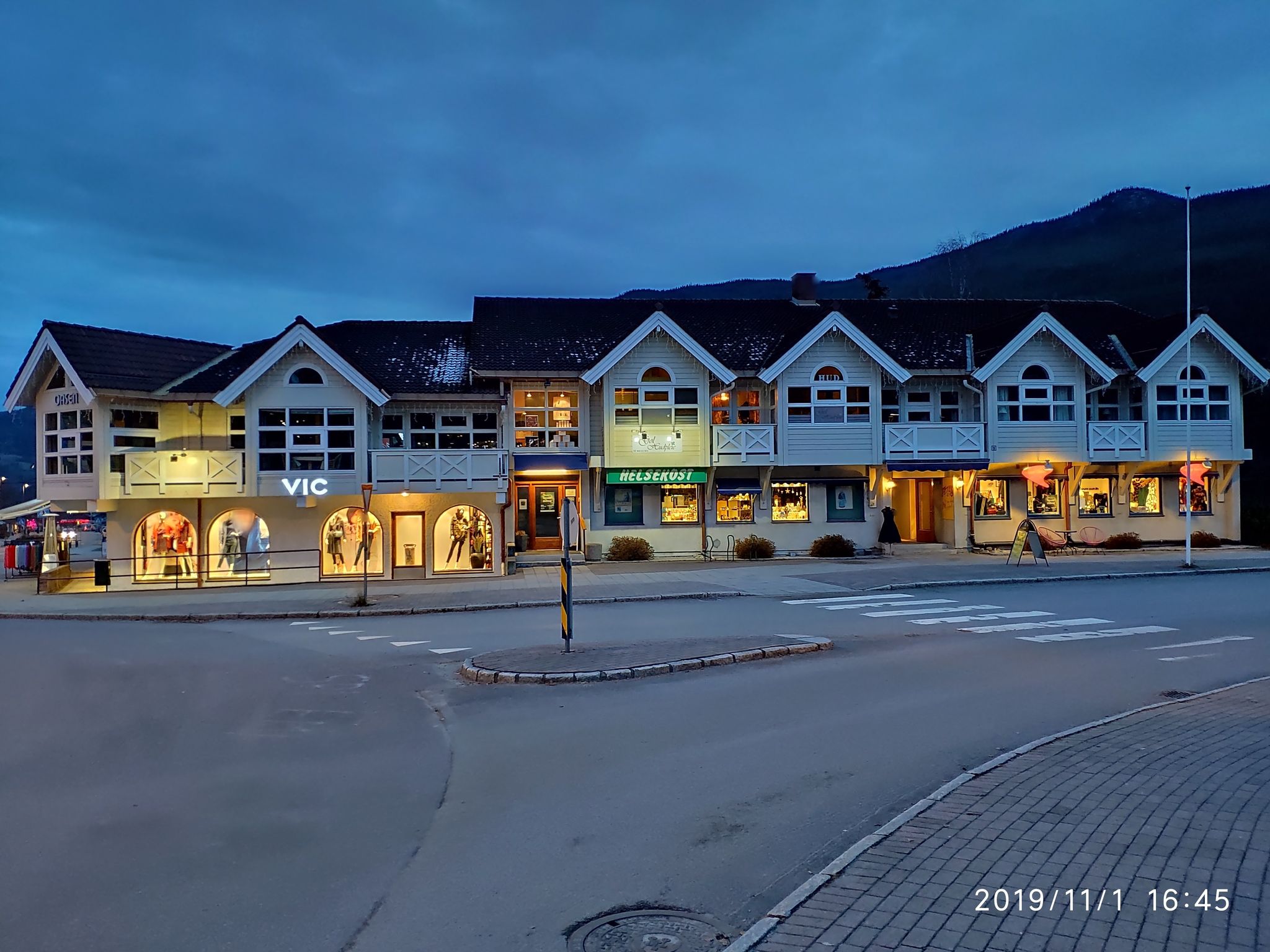 Street view of Gol