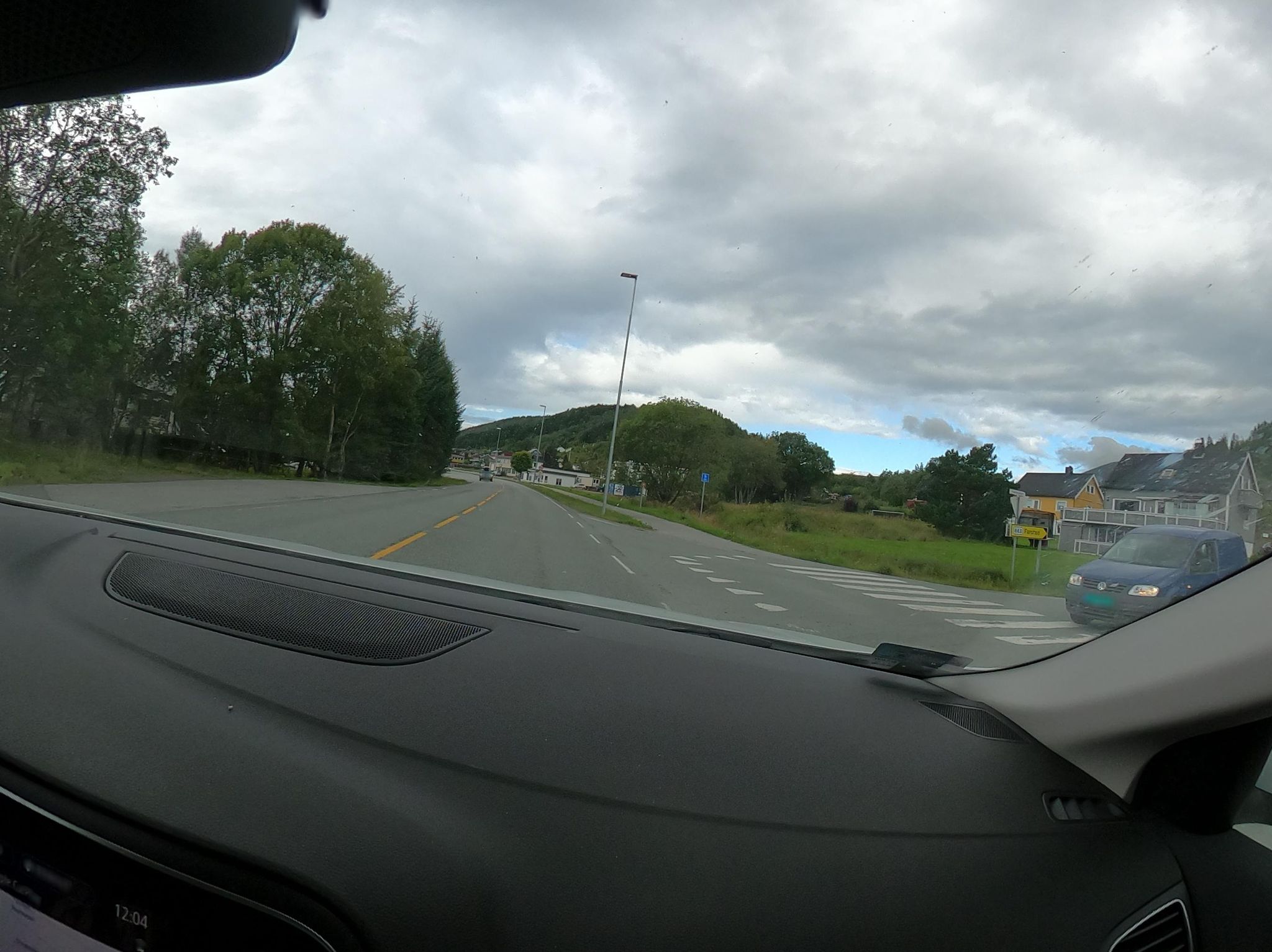 Street view of Elnesvågen