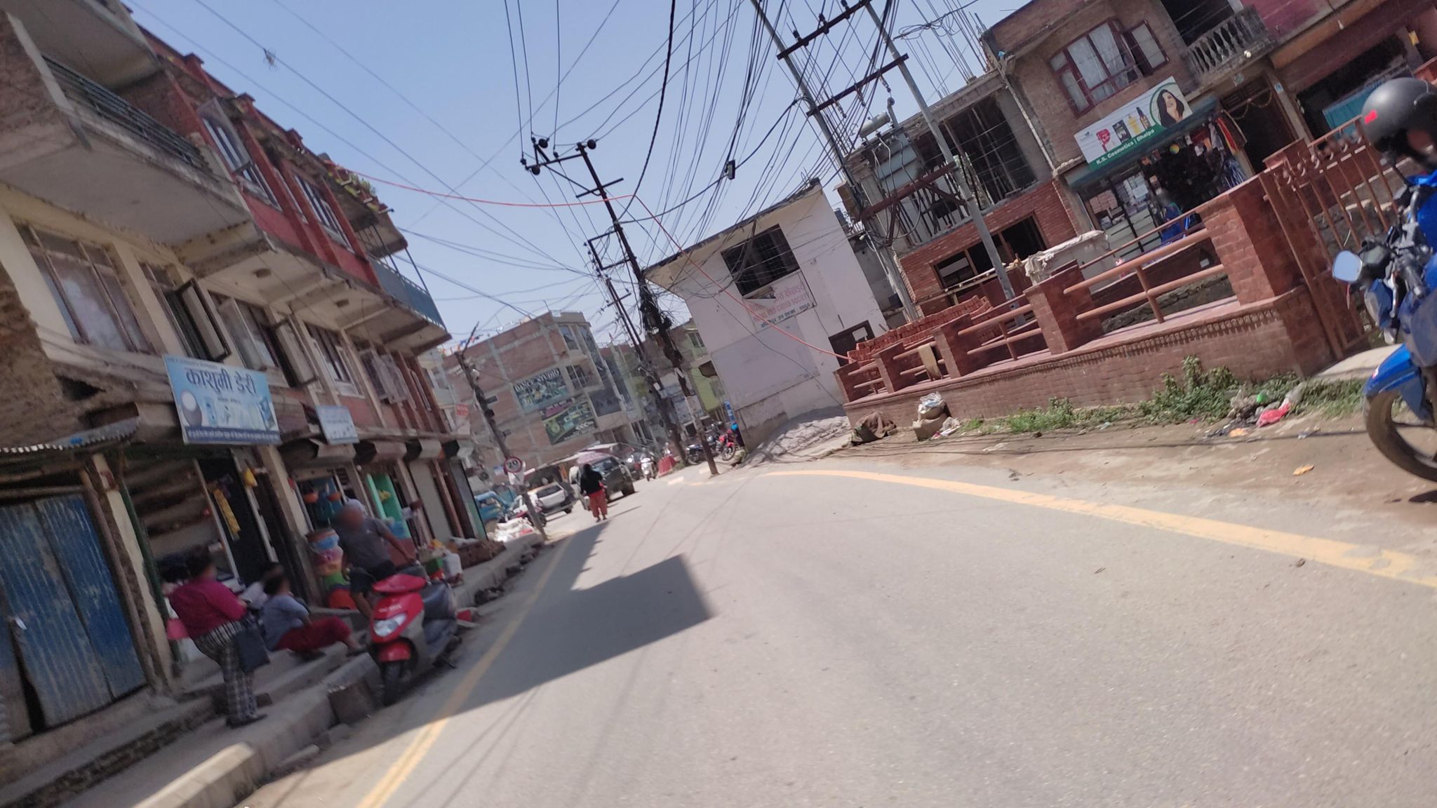 Street view of Ki̇̄rtipur