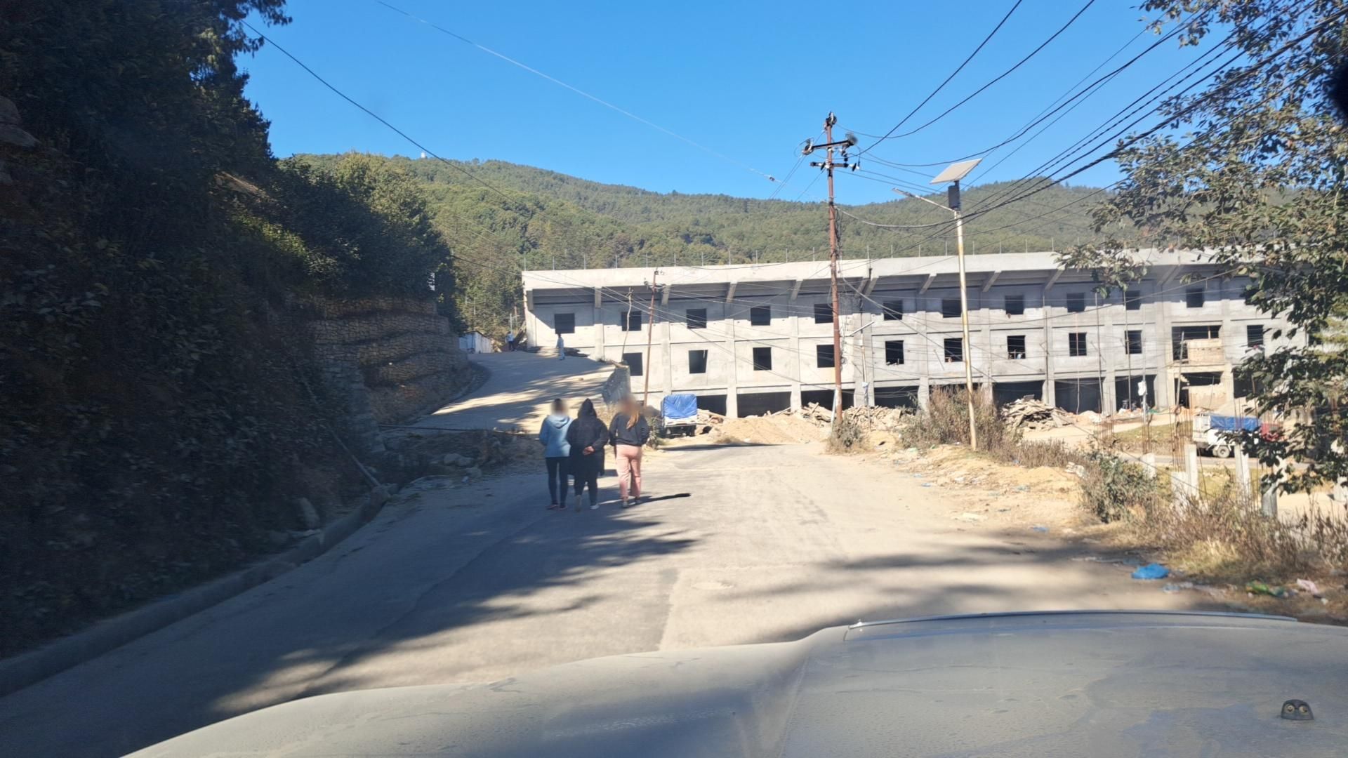 Street view of Chari̇̄koṭ