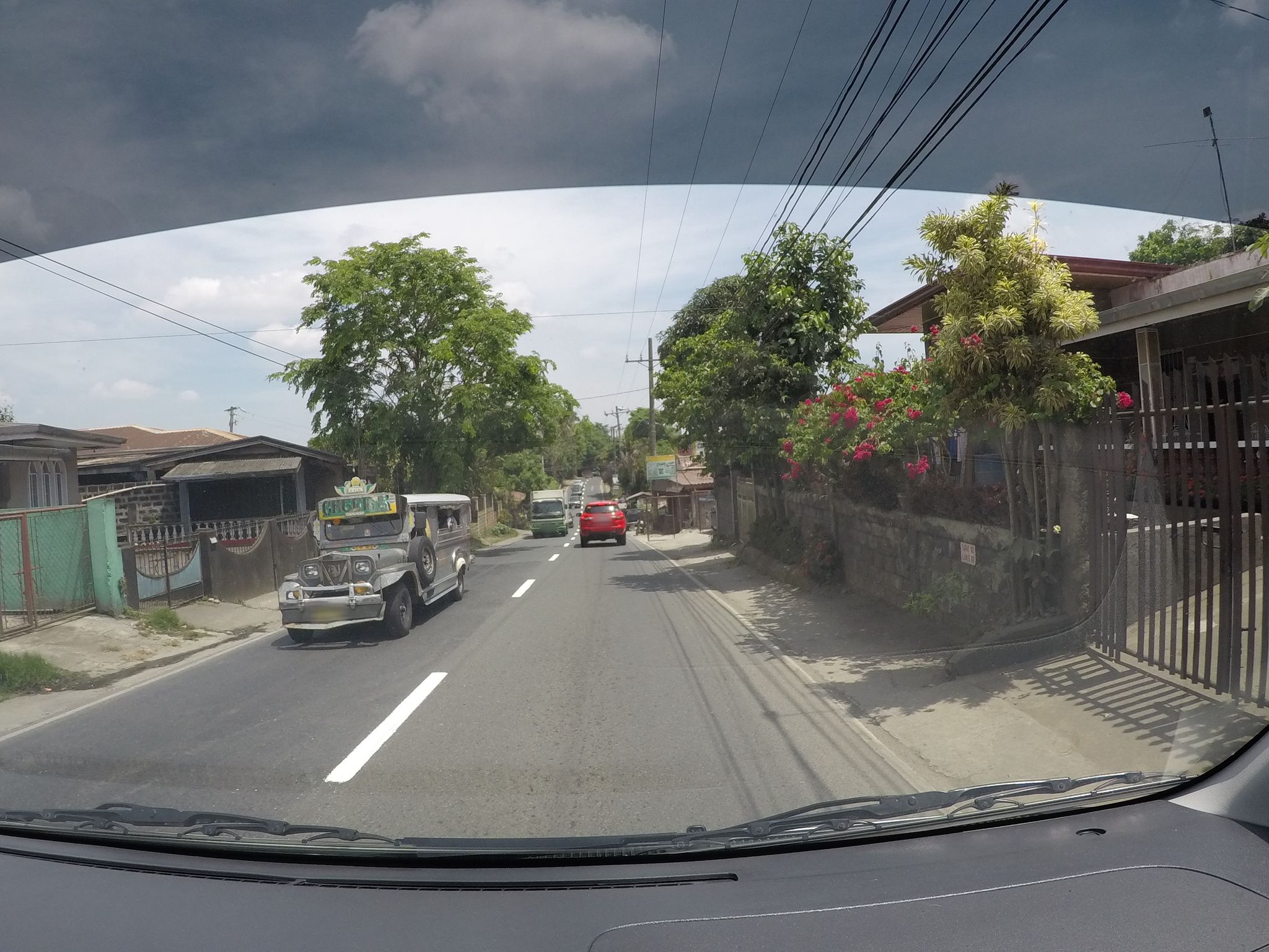 Street view of Lumil