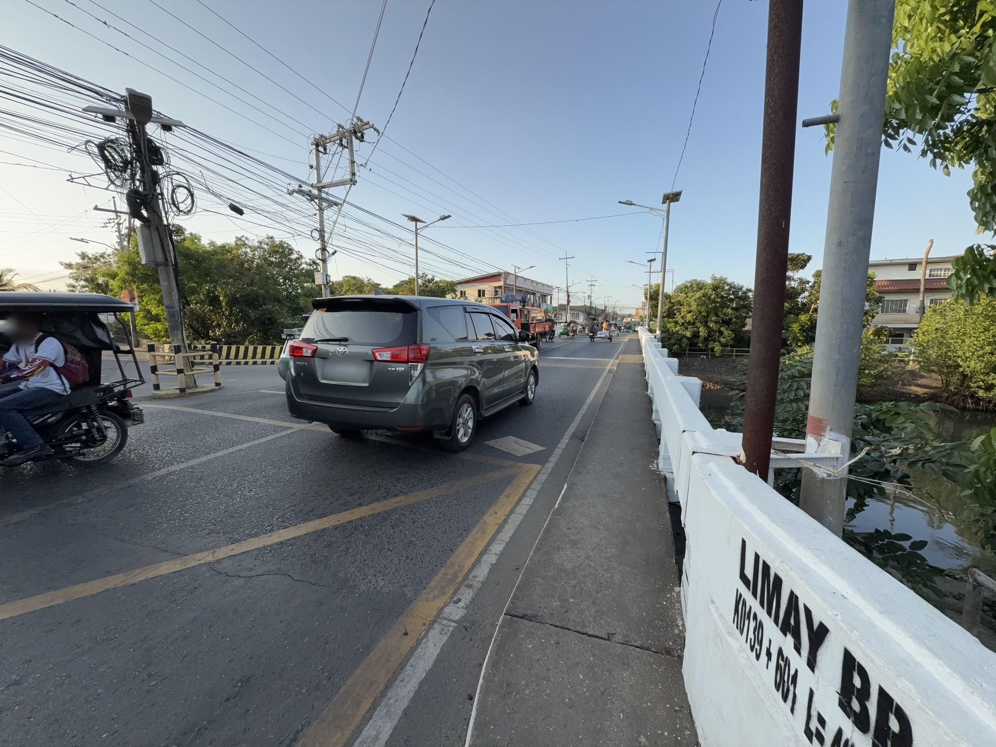 Street view of Limay