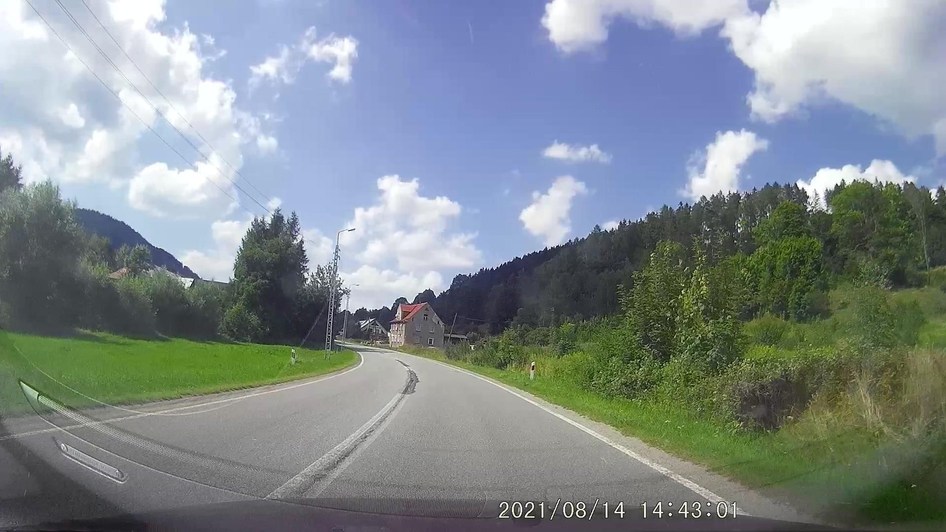 Street view of Ludwikowice Kłodzkie