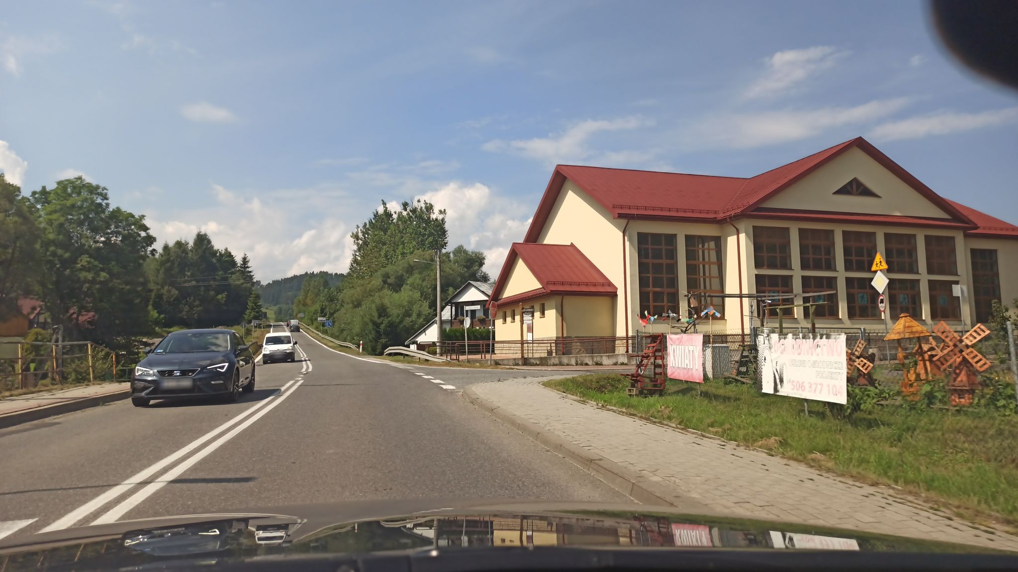 Street view of Krośnica