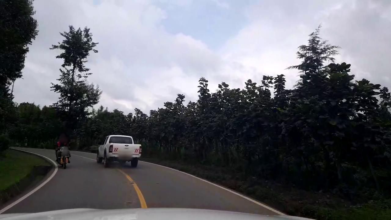 Street view of Kinigi