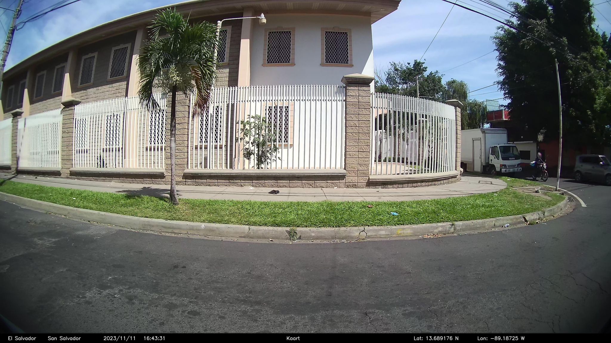 Street view of San Salvador