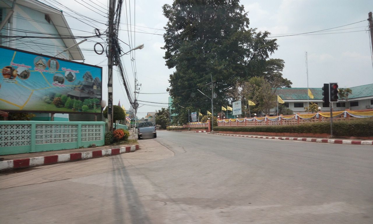 Street view of Chiang Kham