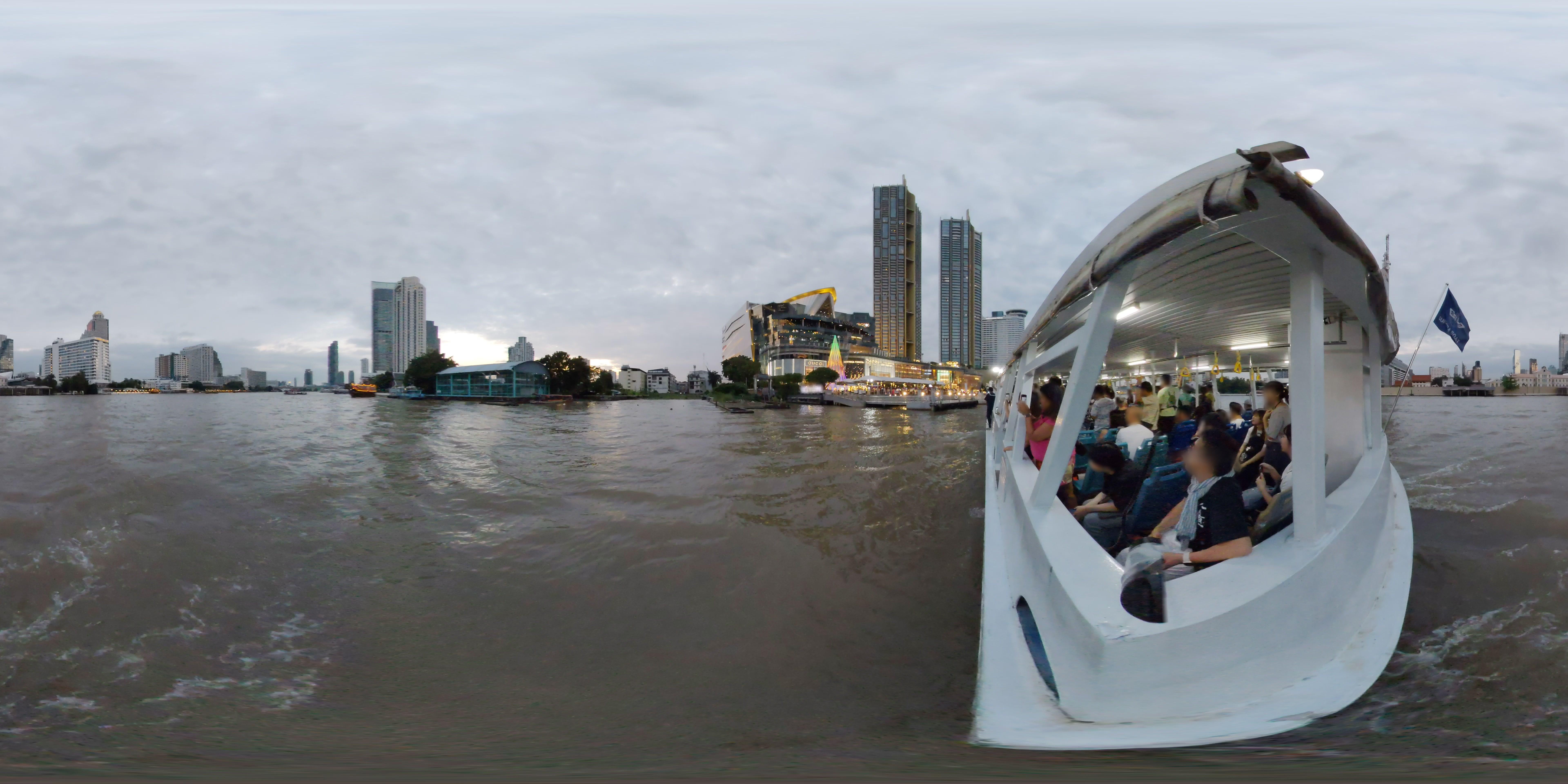 Street view of Bang Rak Subdistrict