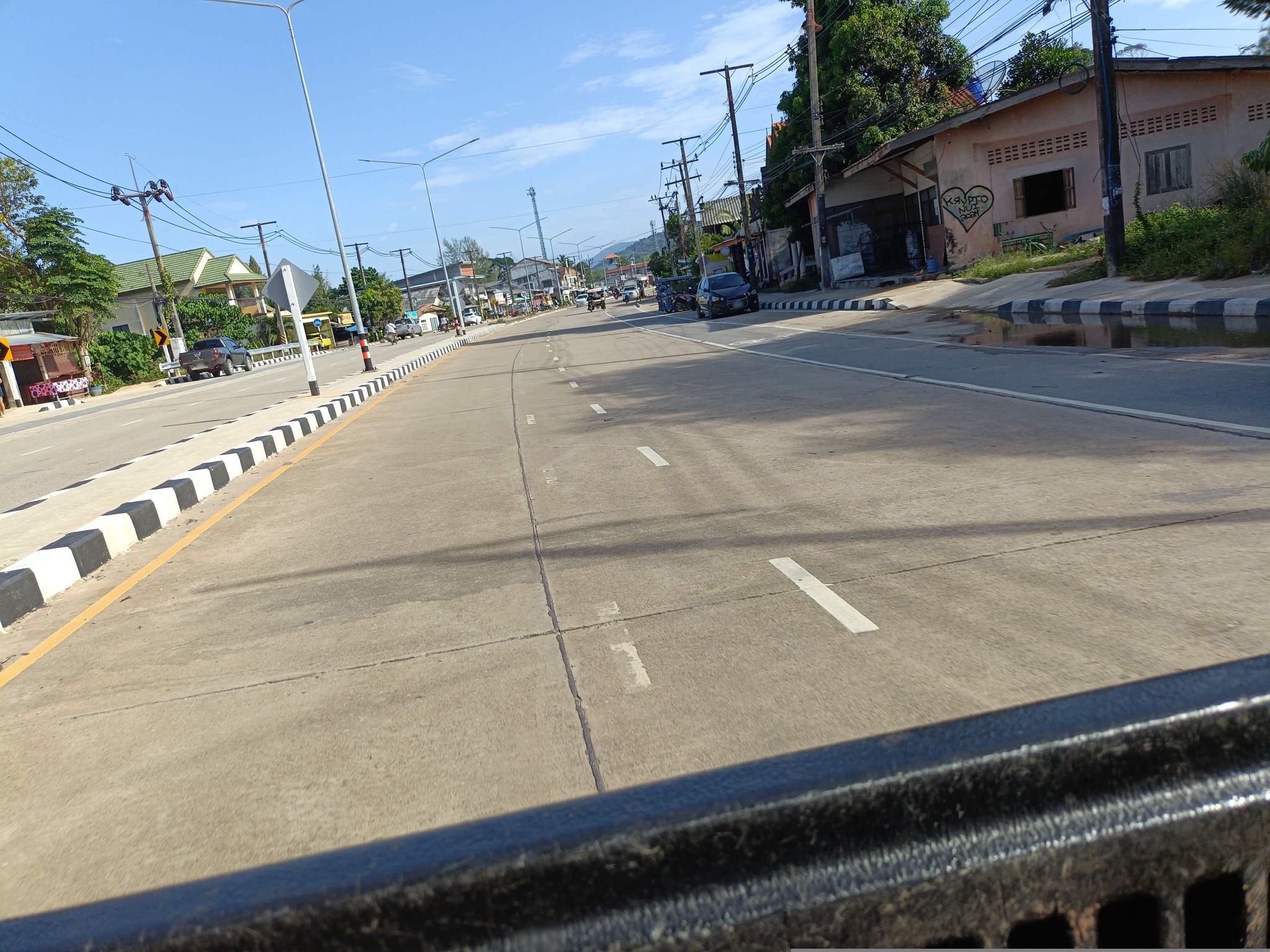 Street view of Saladan