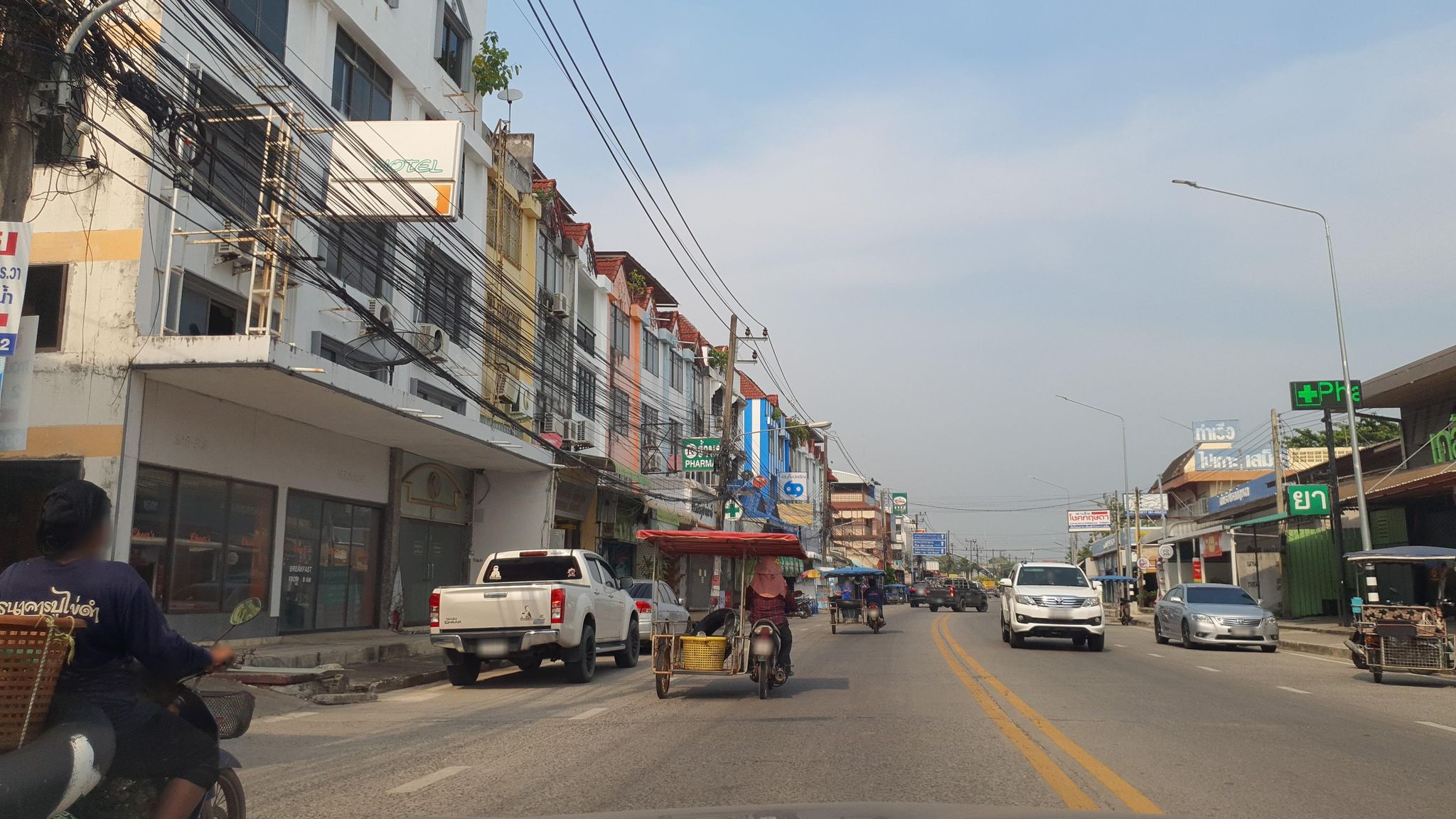 Street view of Ban Phe