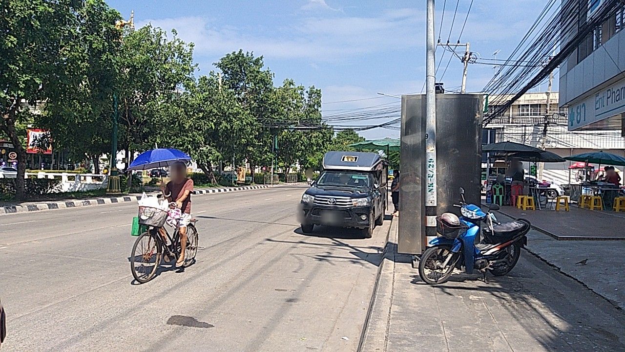 Street view of Suphan Buri