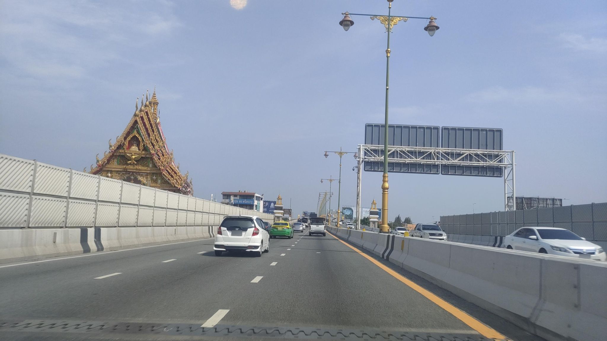 Street view of Pak Kret