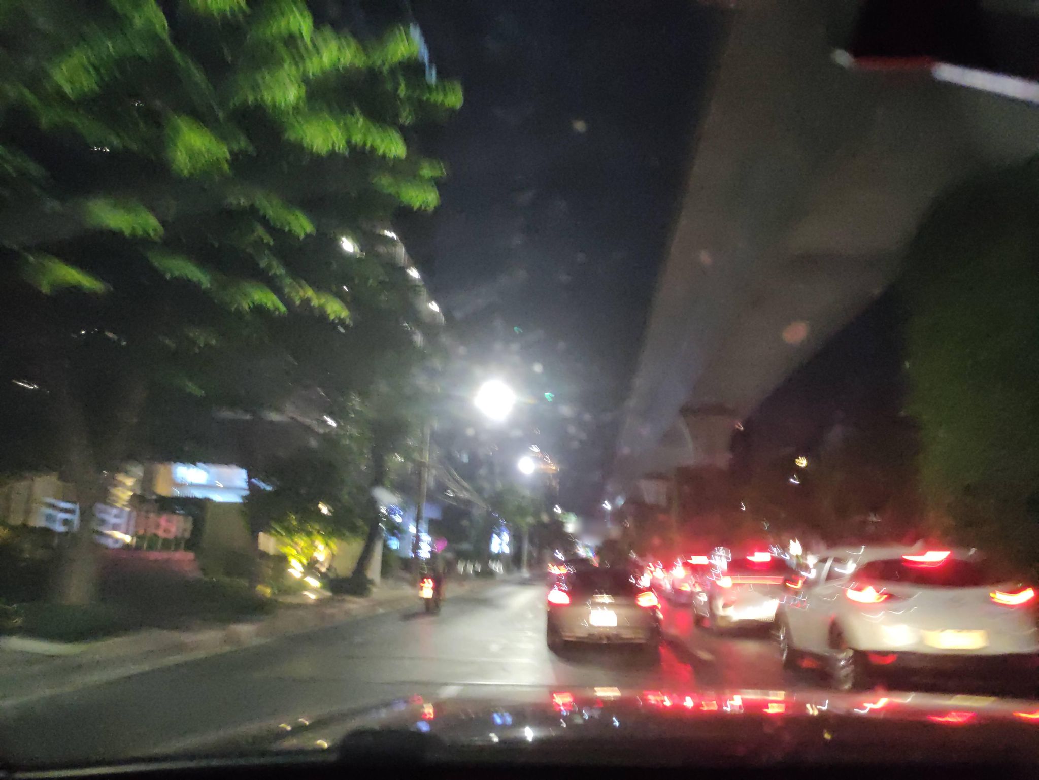 Street view of Phra Khanong