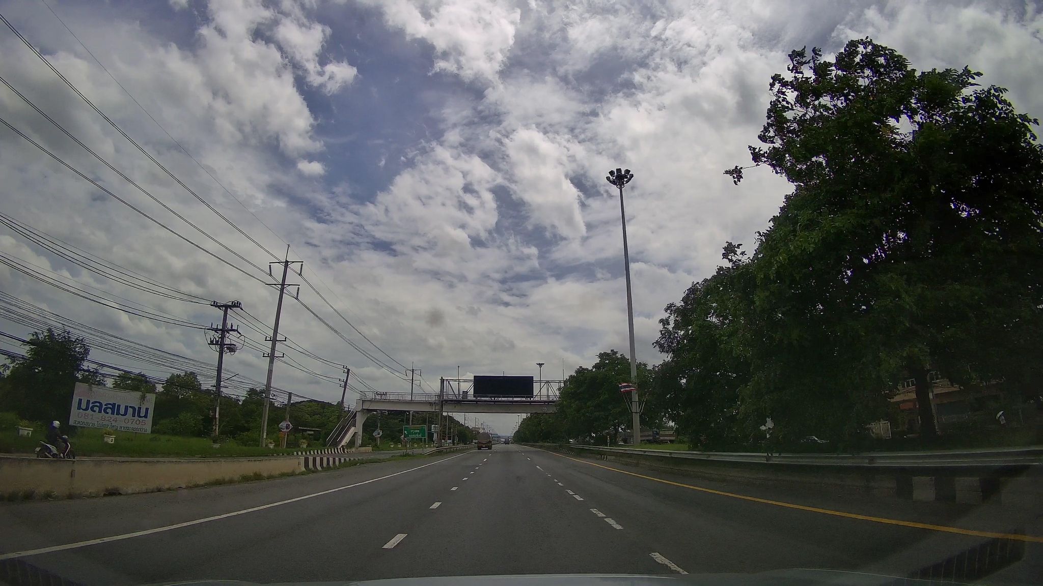 Street view of Nong Khae
