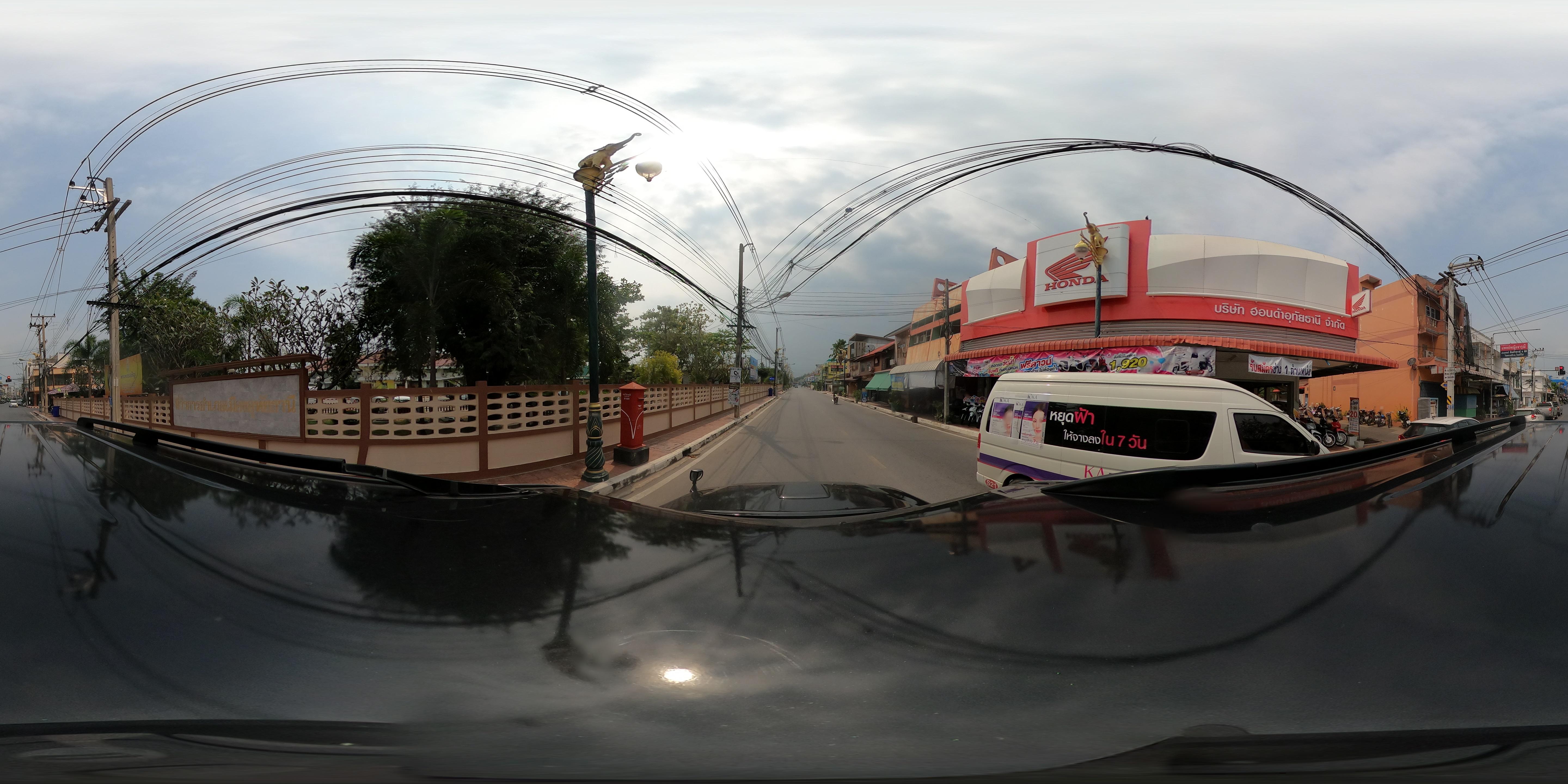 Street view of Uthai Thani
