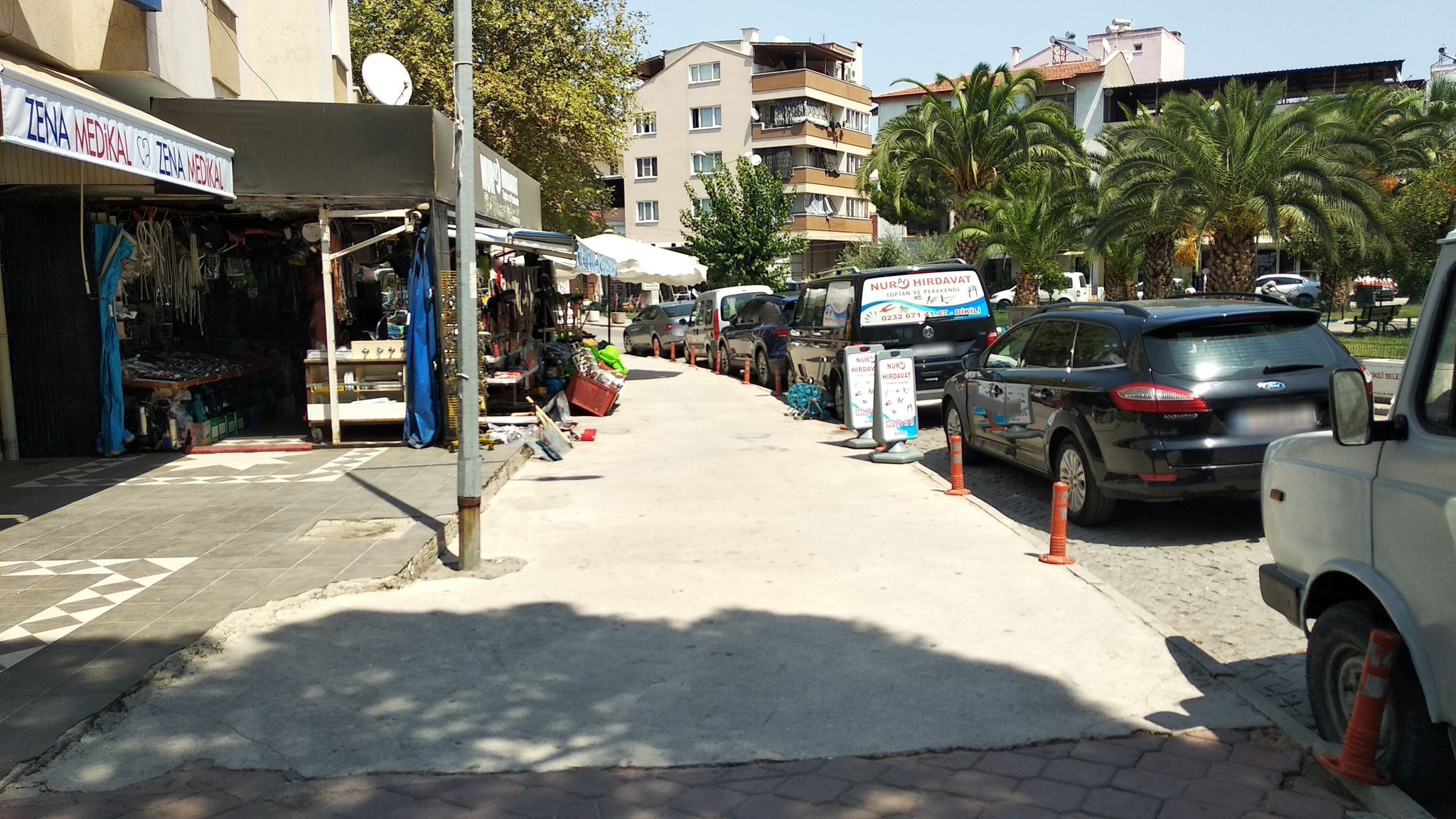 Street view of Dikili