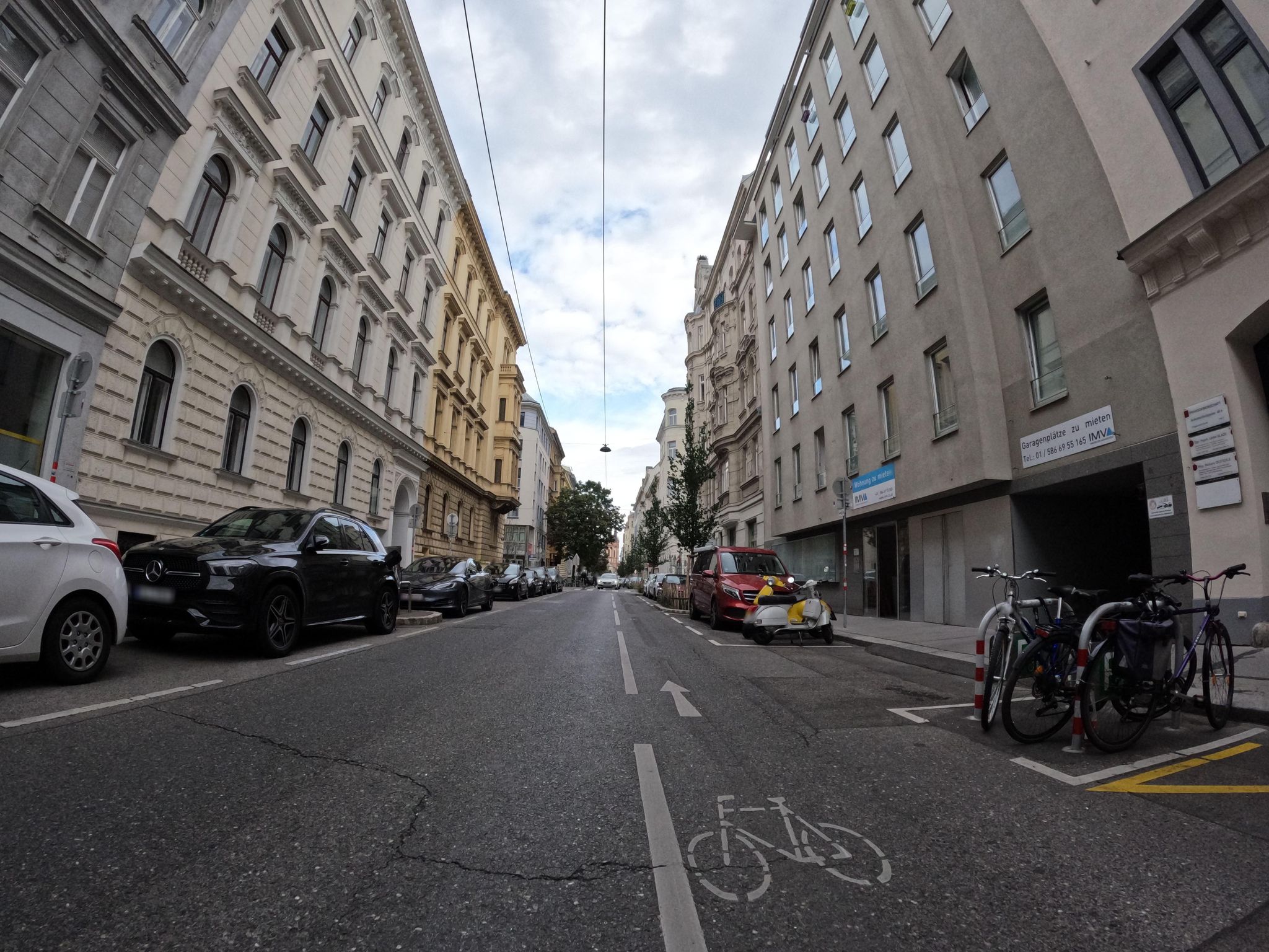 Street view of Neubau