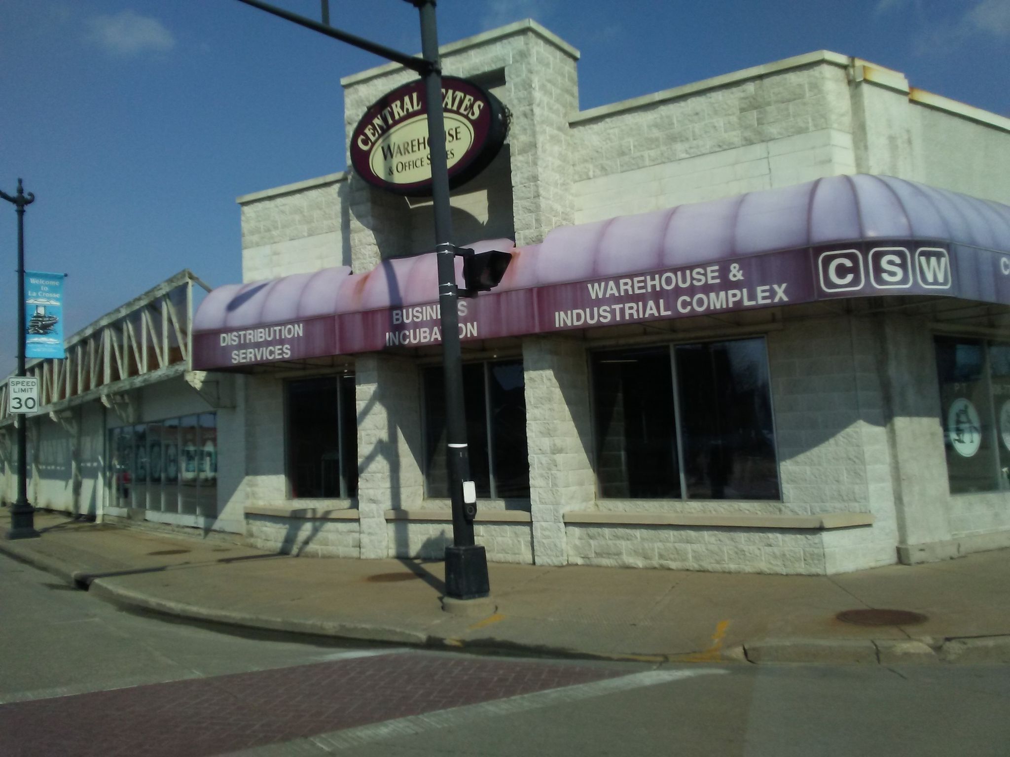 Street view of North La Crosse
