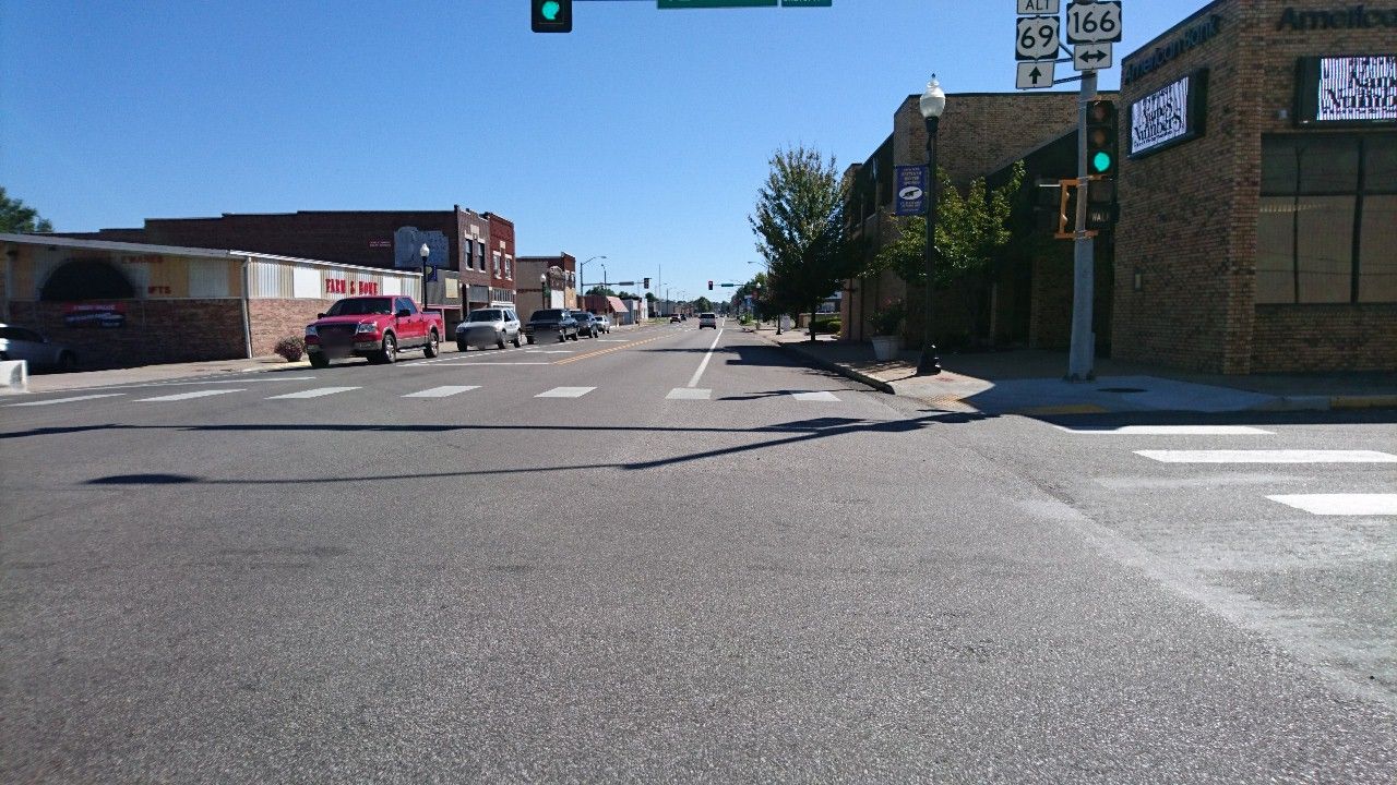 Street view of Baxter Springs
