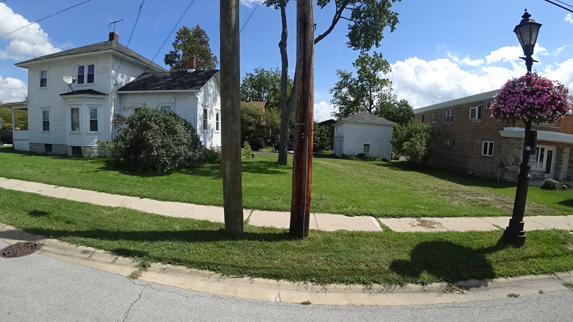 Street view of Tinley Park