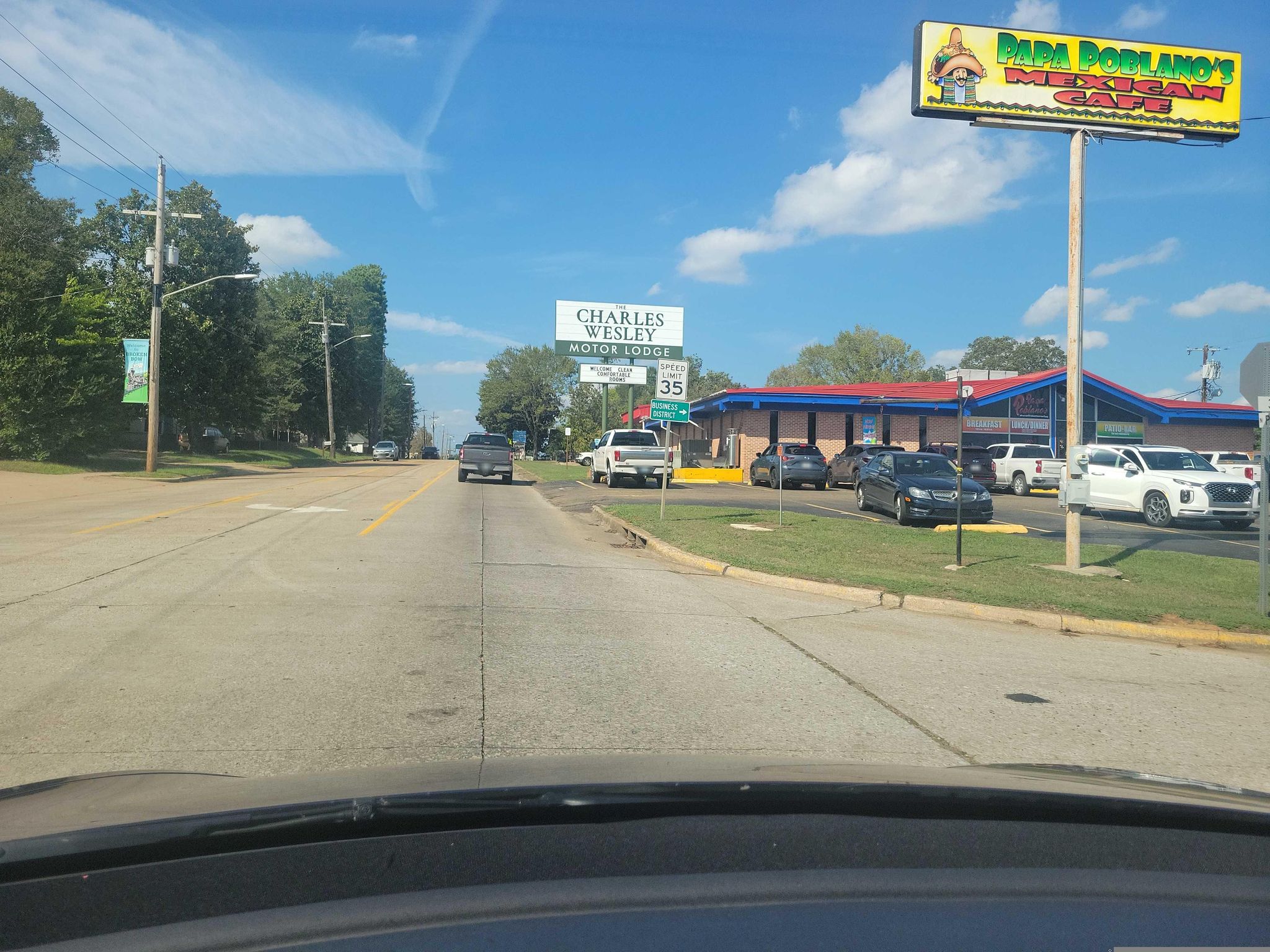 Street view of Broken Bow
