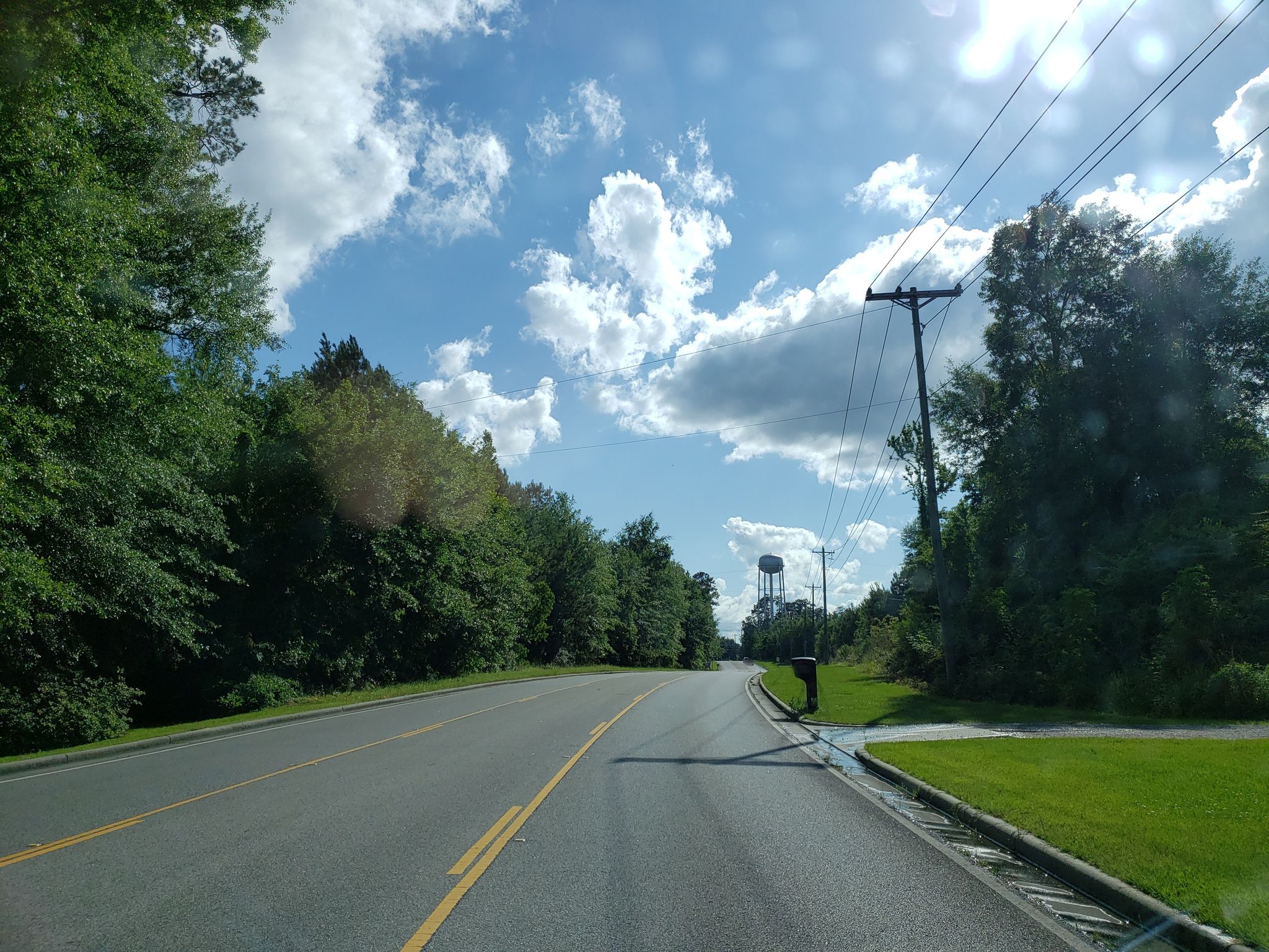 Street view of Arnold Line