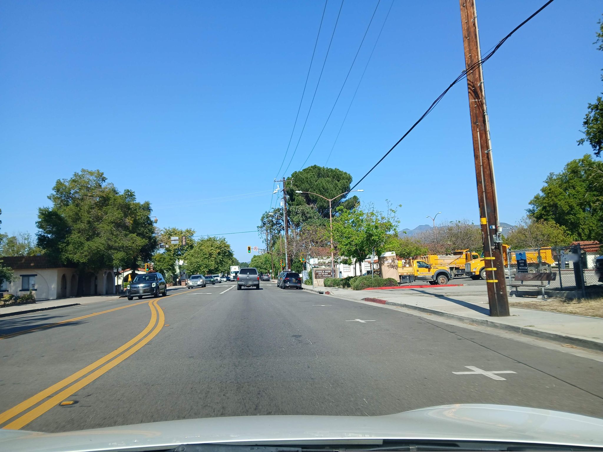 Street view of Ojai
