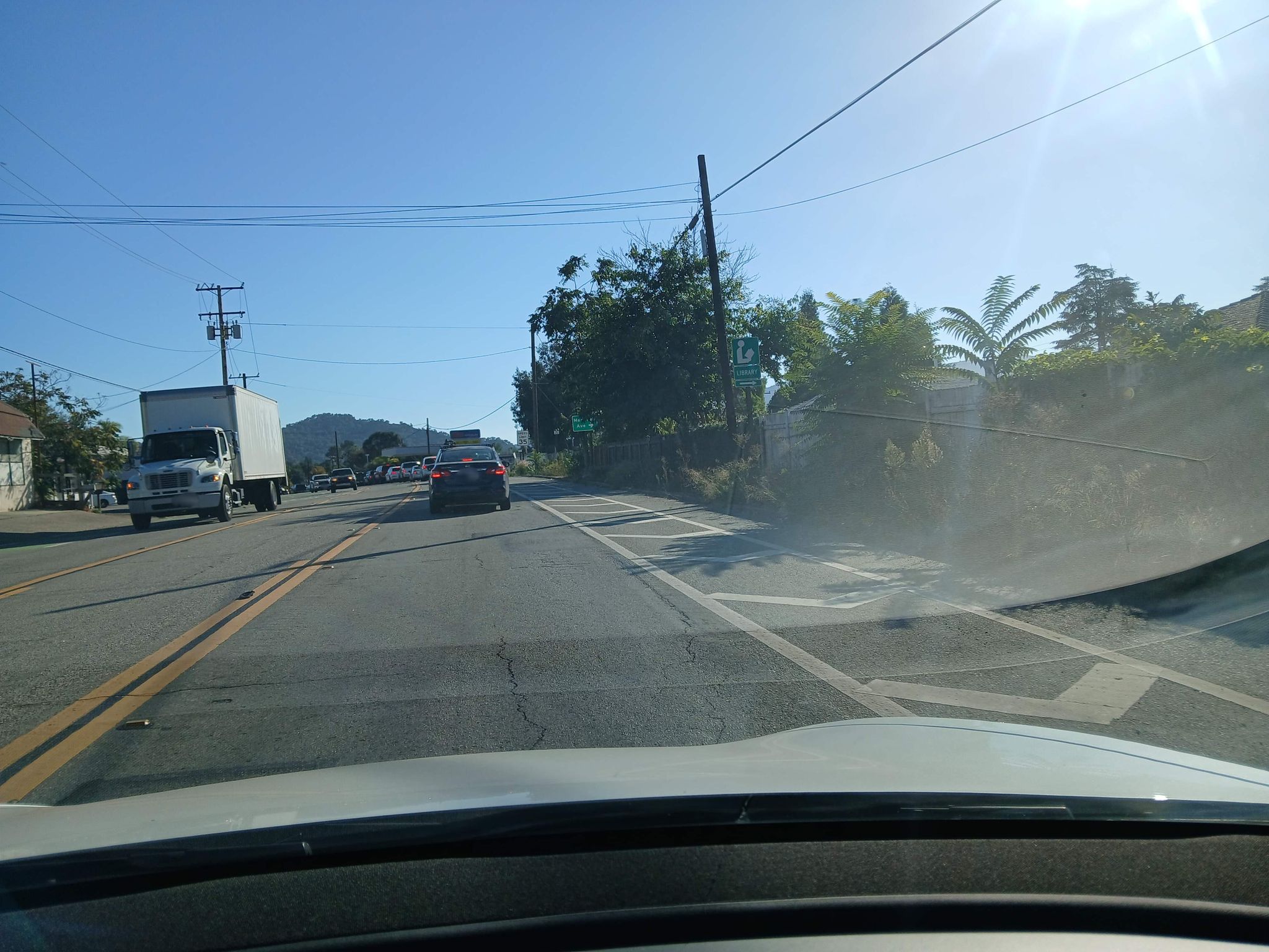 Street view of Oak View