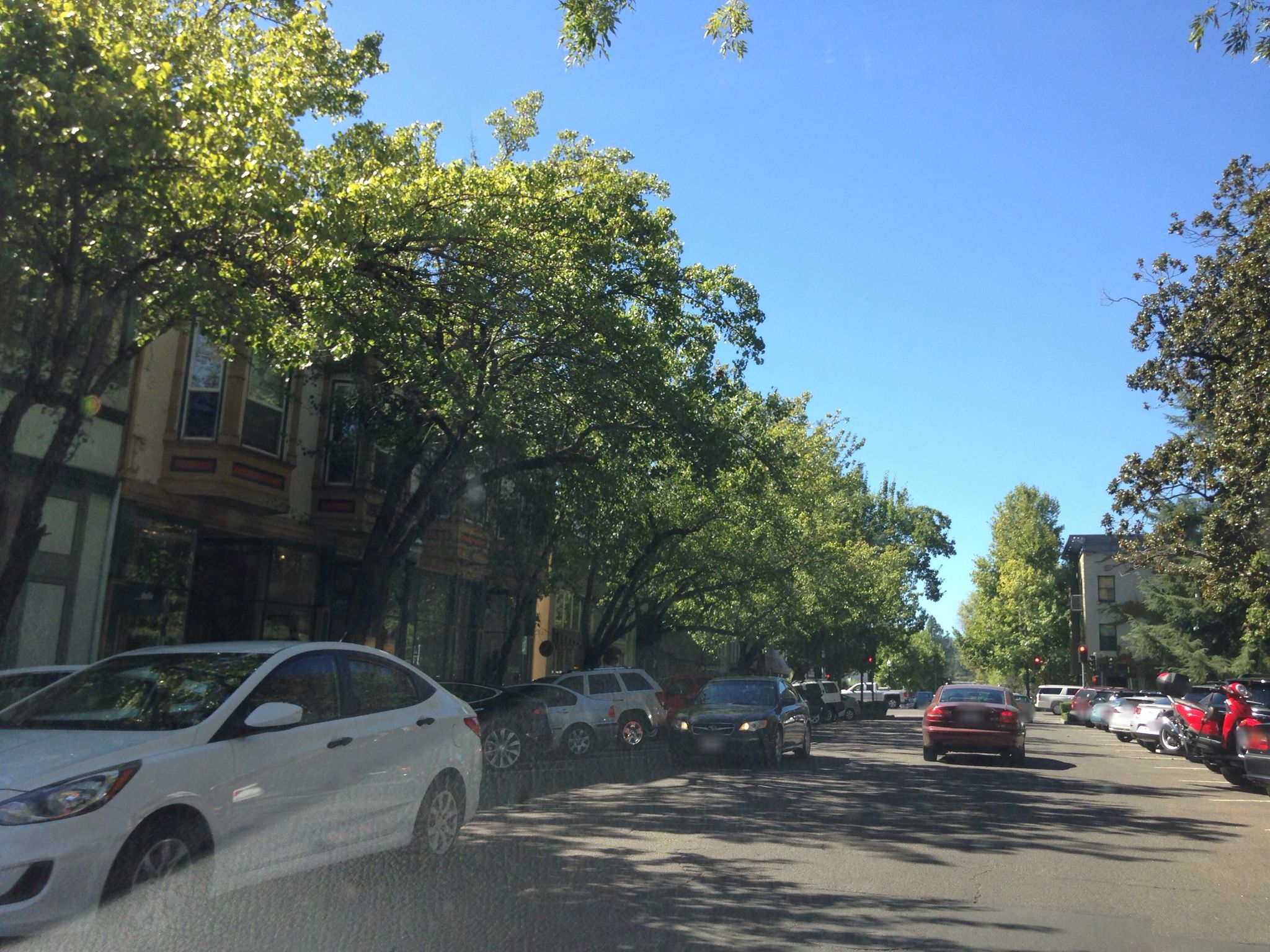 Street view of Healdsburg