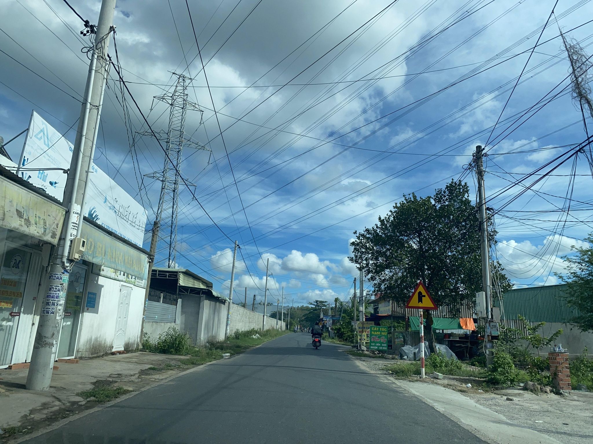 Street view of Xóm Mỹ Xuân