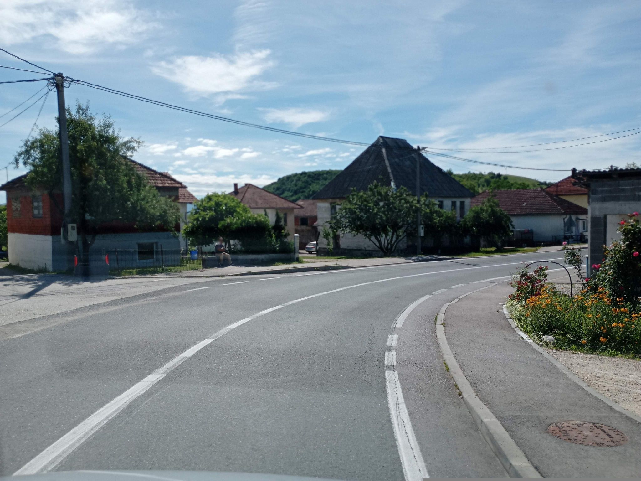 Street view of Izačić