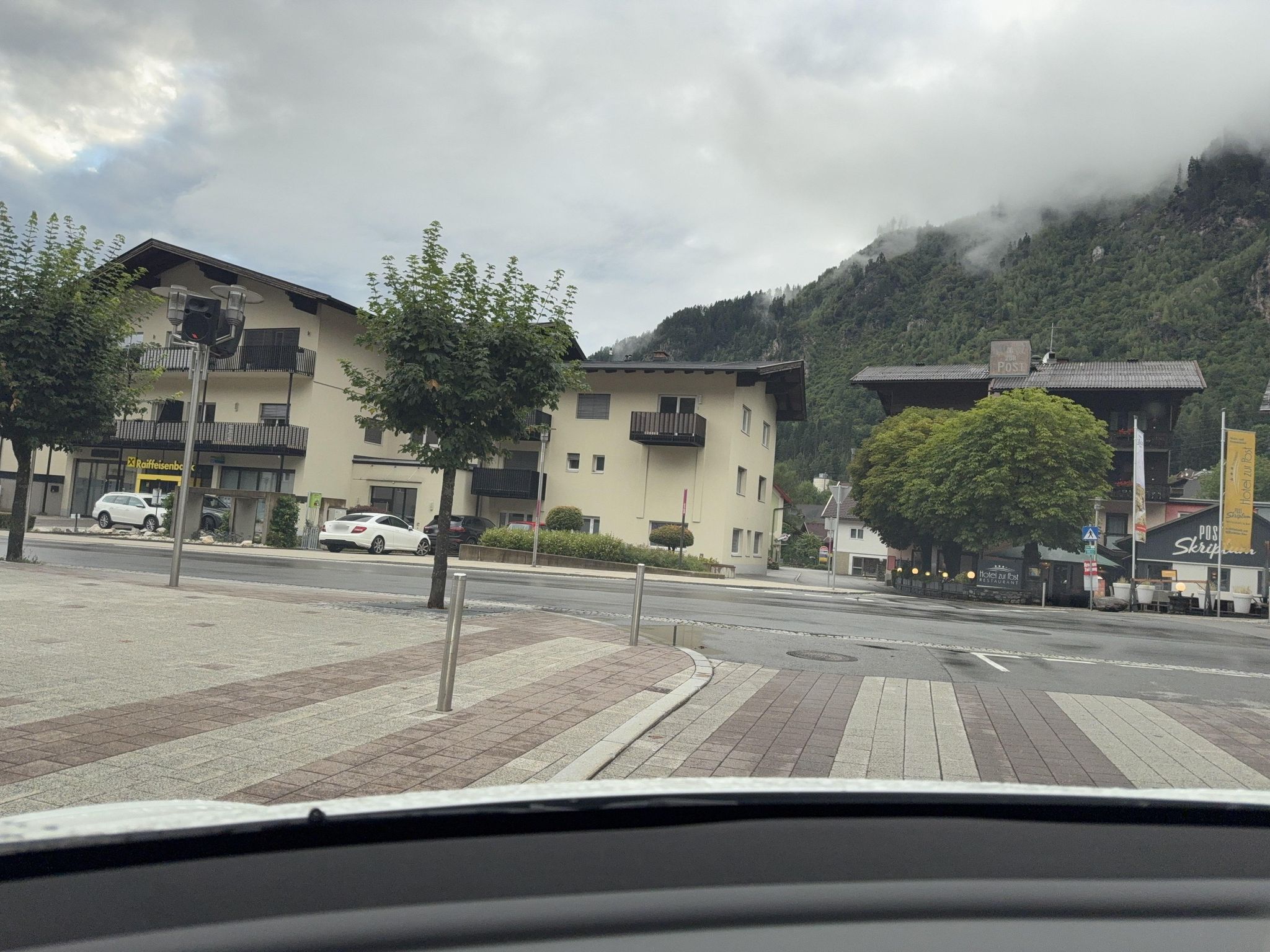 Street view of Döbriach