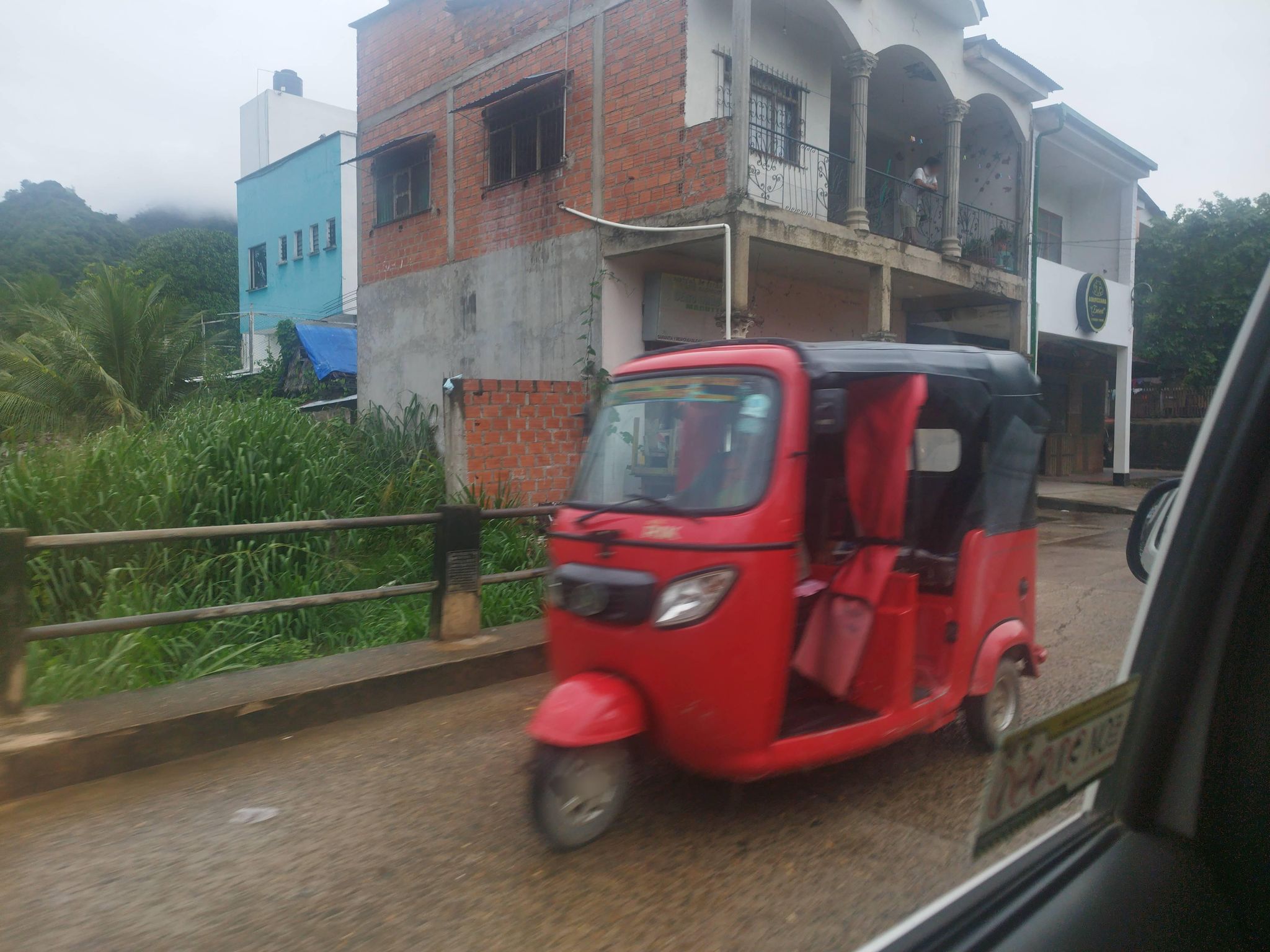 Street view of Rurrenabaque