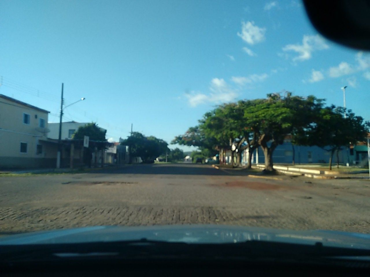 Street view of Ladário