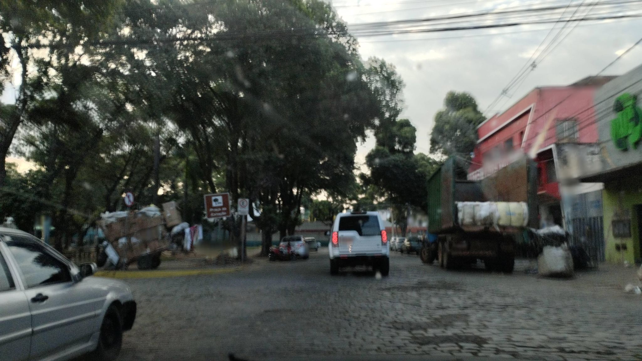 Street view of Governador Valadares