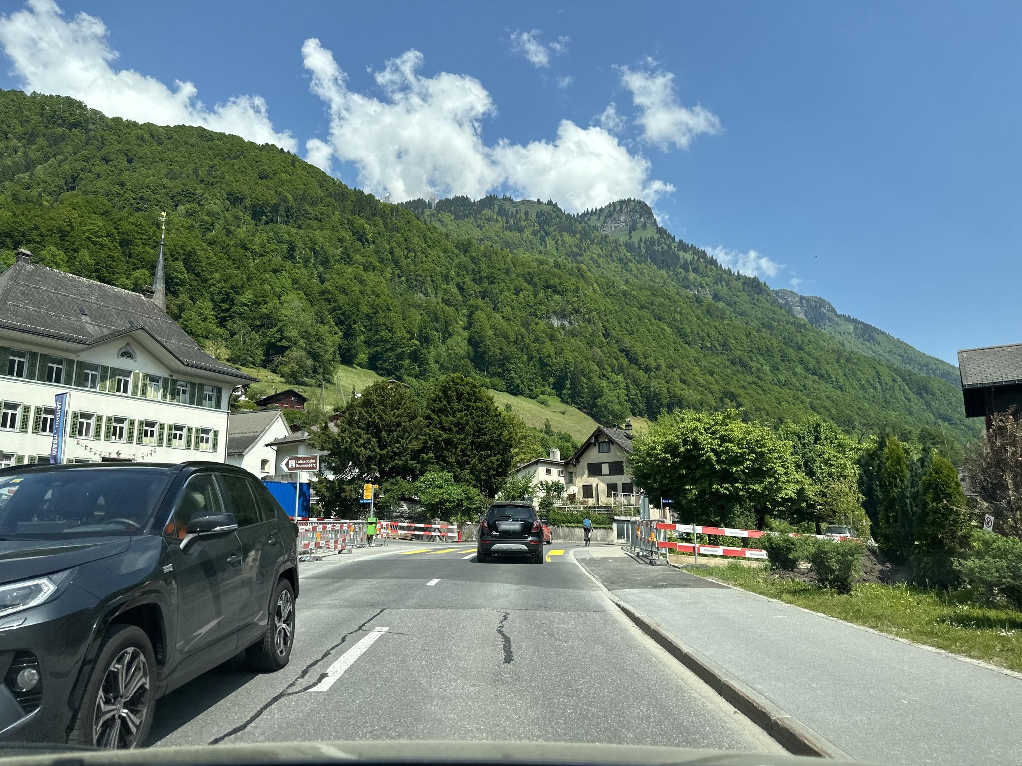 Street view of Luchsingen