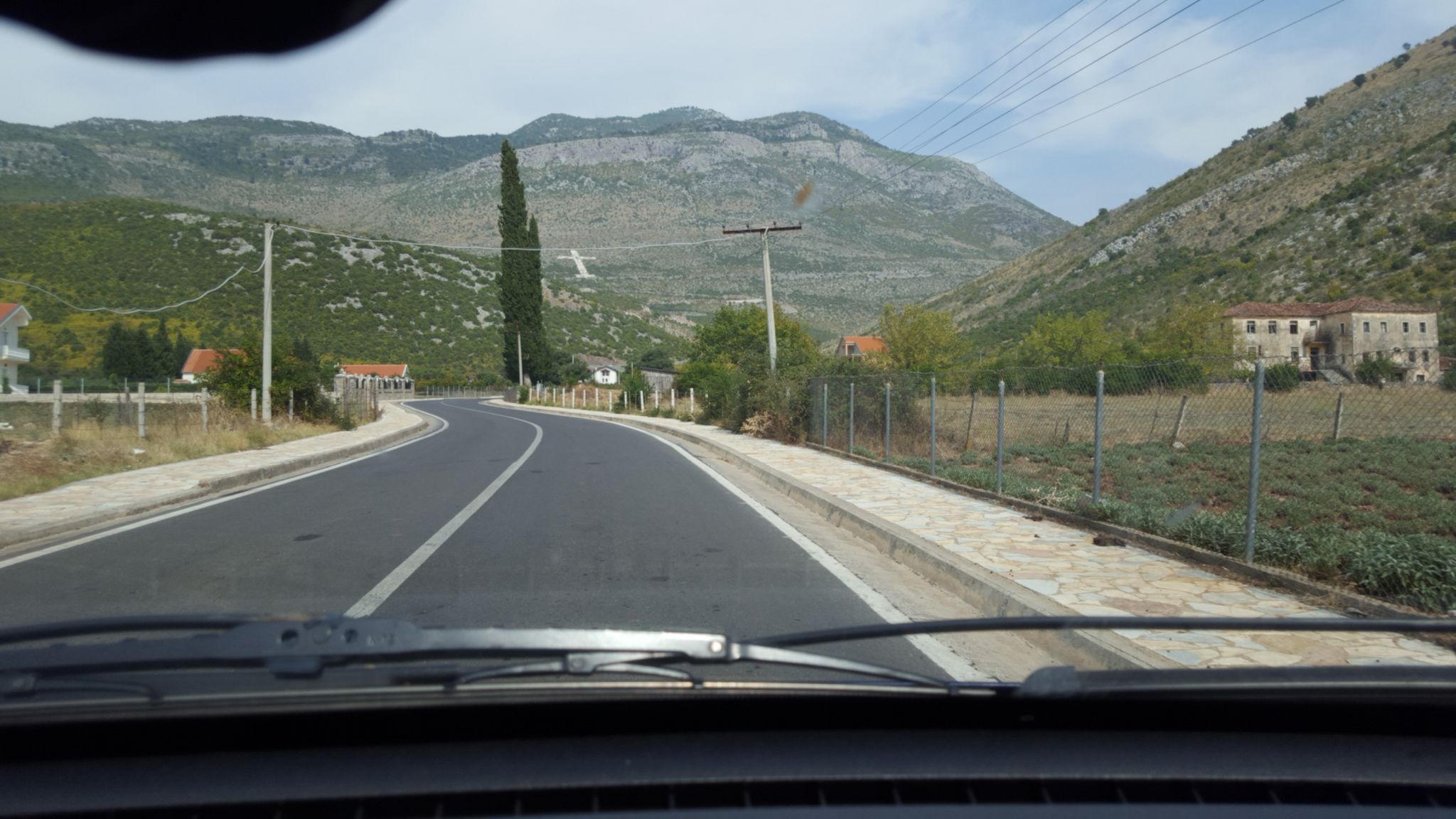 Street view of Hot