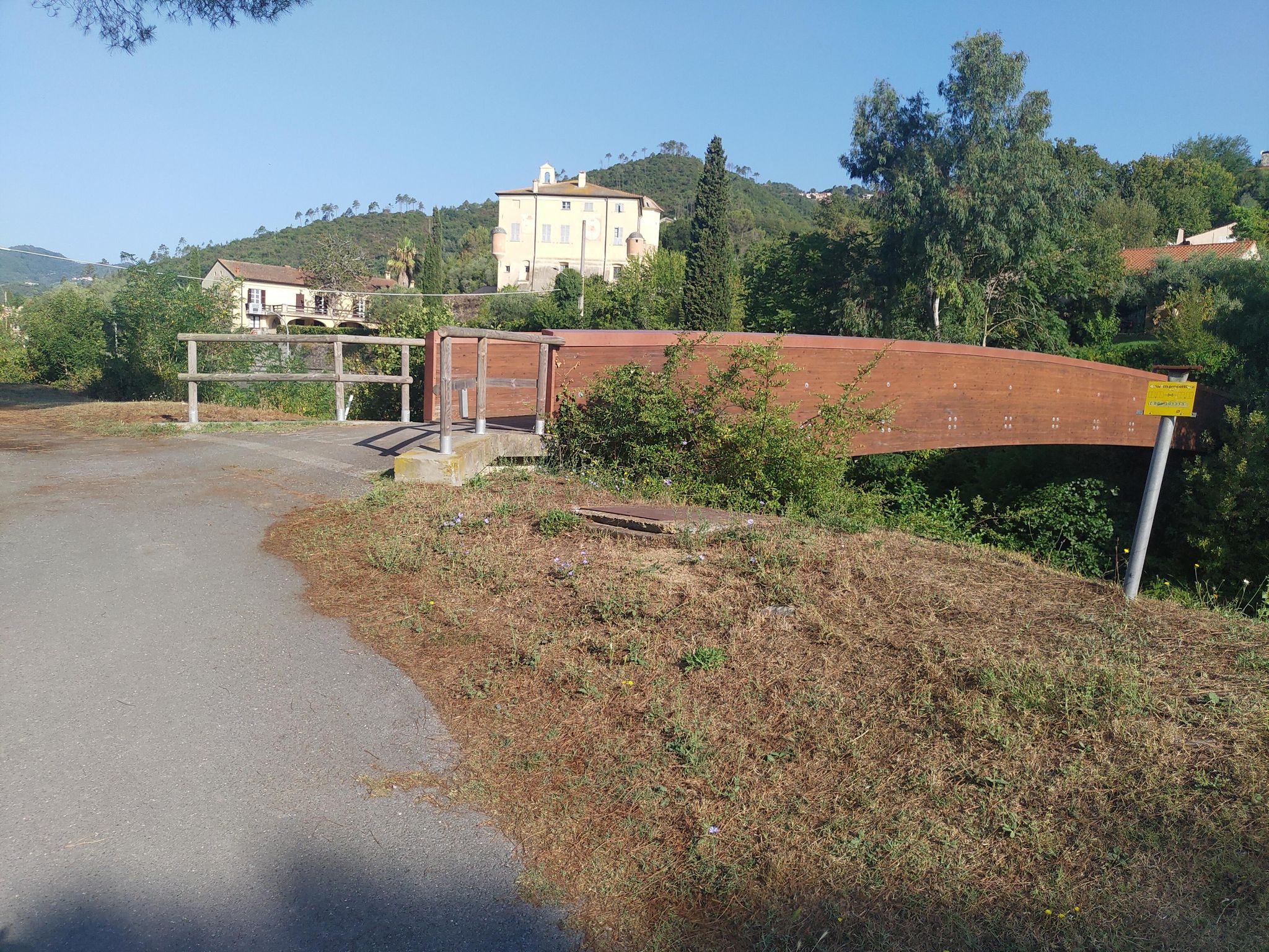 Street view of Villafranca