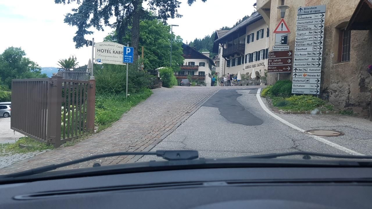 Street view of Funes - Villnoess