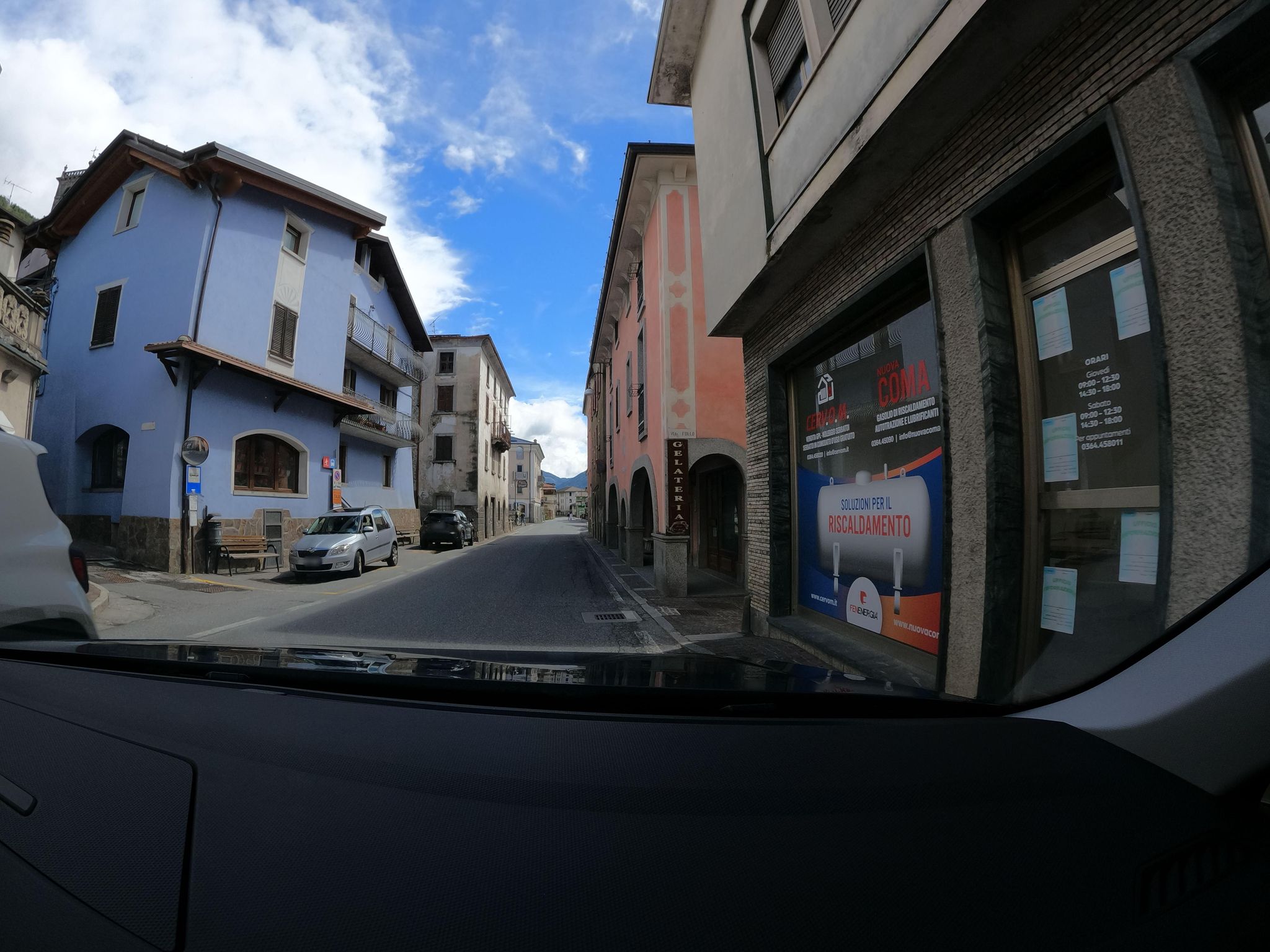 Street view of Vezza d'Oglio
