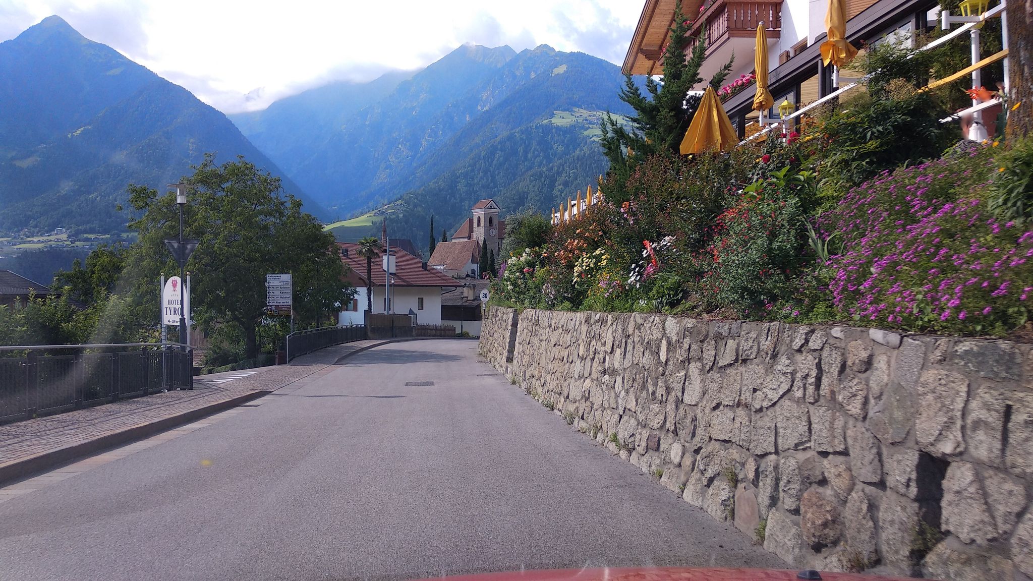 Street view of Scena