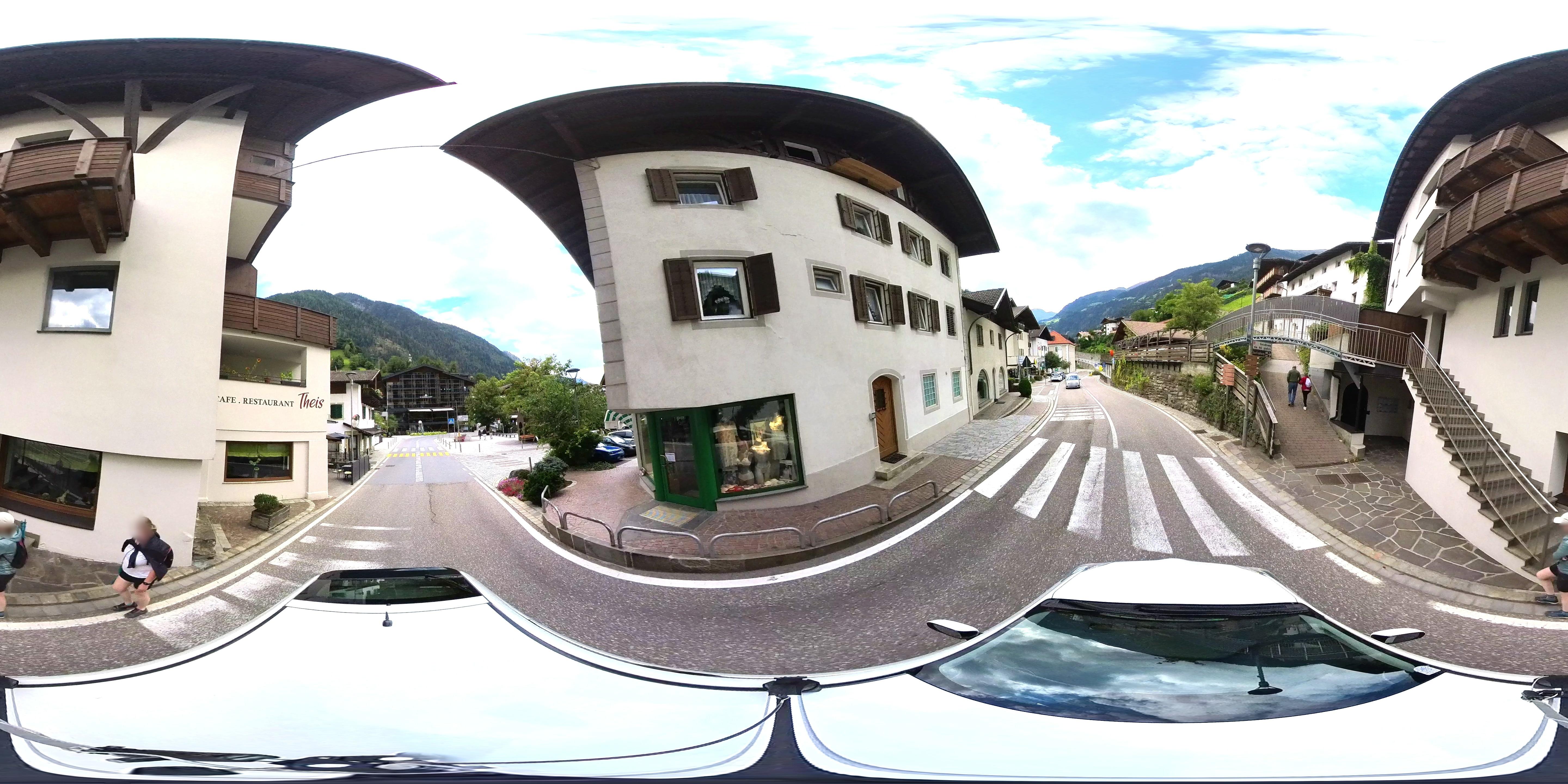 Street view of San Leonardo in Passiria