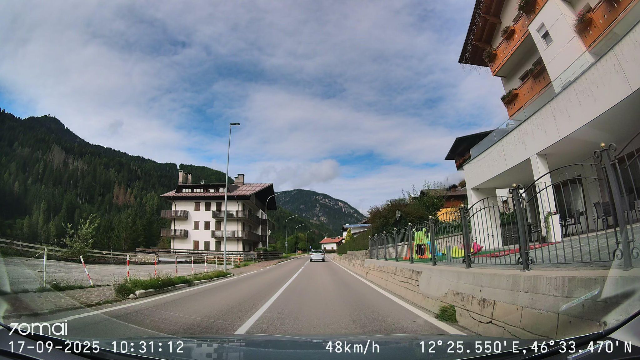 Street view of Auronzo